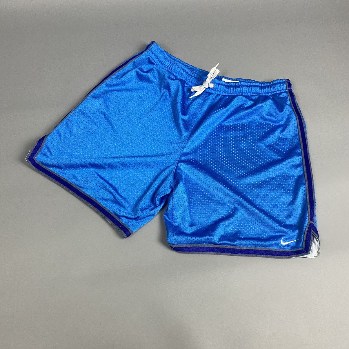 Nike × Vintage (S) Nike Rare Vintage Shorts 90s Y2K Size US 30 / EU 46 - 1 Thumbnail