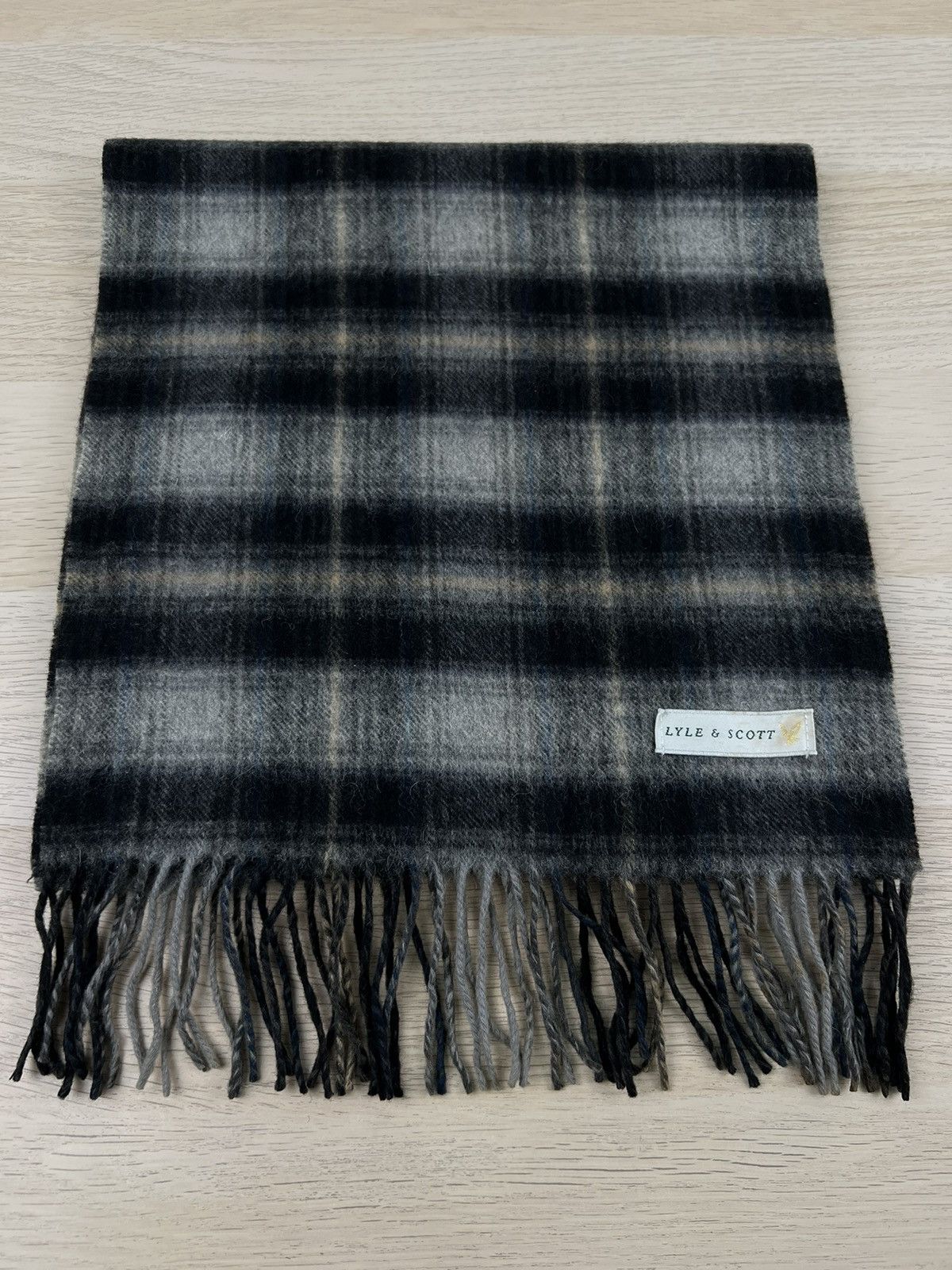 Lyle & Scott Lyle & Scott Scarf / Muffler / Neckwear M055 Size ONE SIZE - 2 Thumbnail