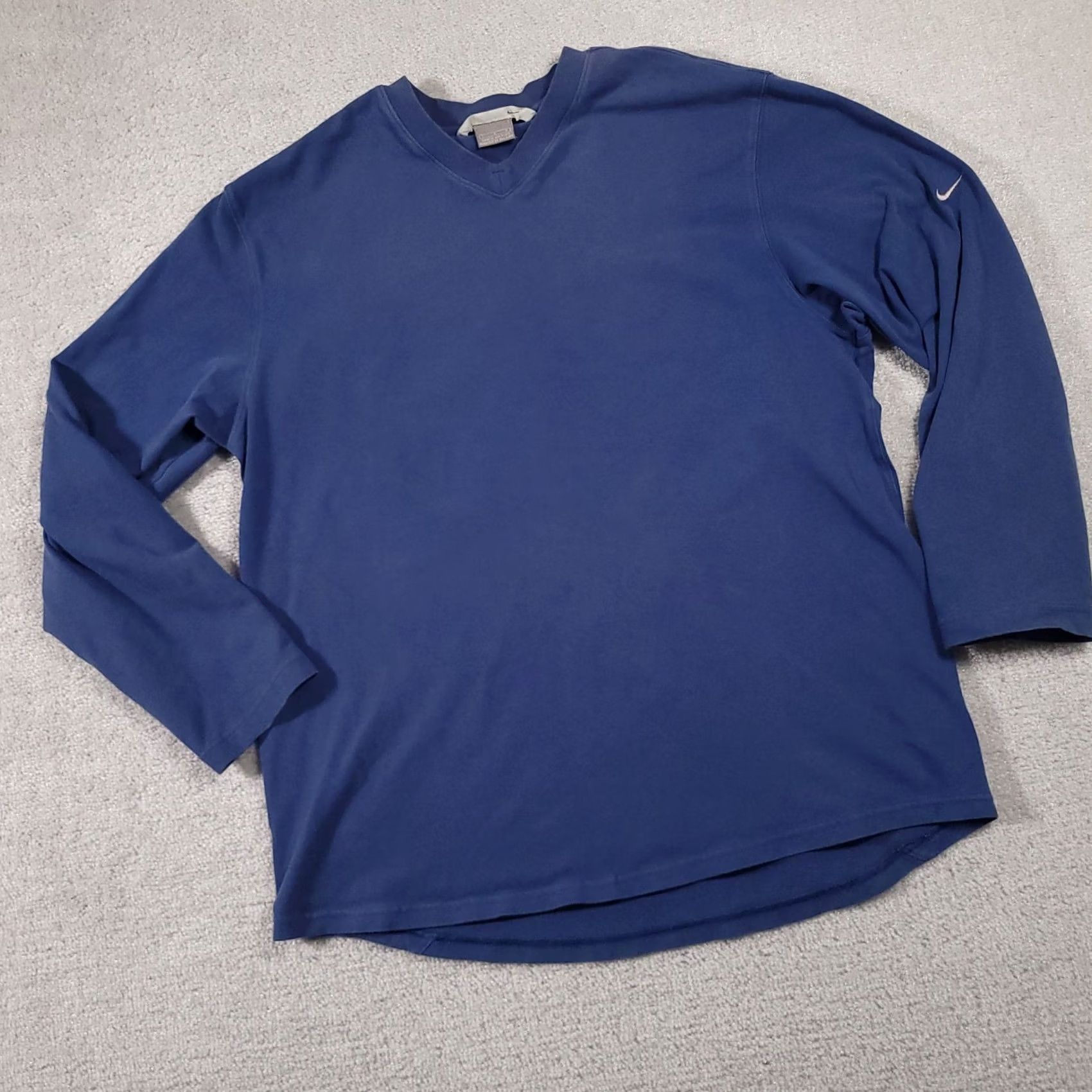 Nike VINTAGE Nike Gray Tag V-Neck Long Sleeve Shirt Mens Large Blue Embroidered Logo Size US L / EU 52-54 / 3 - 2 Thumbnail