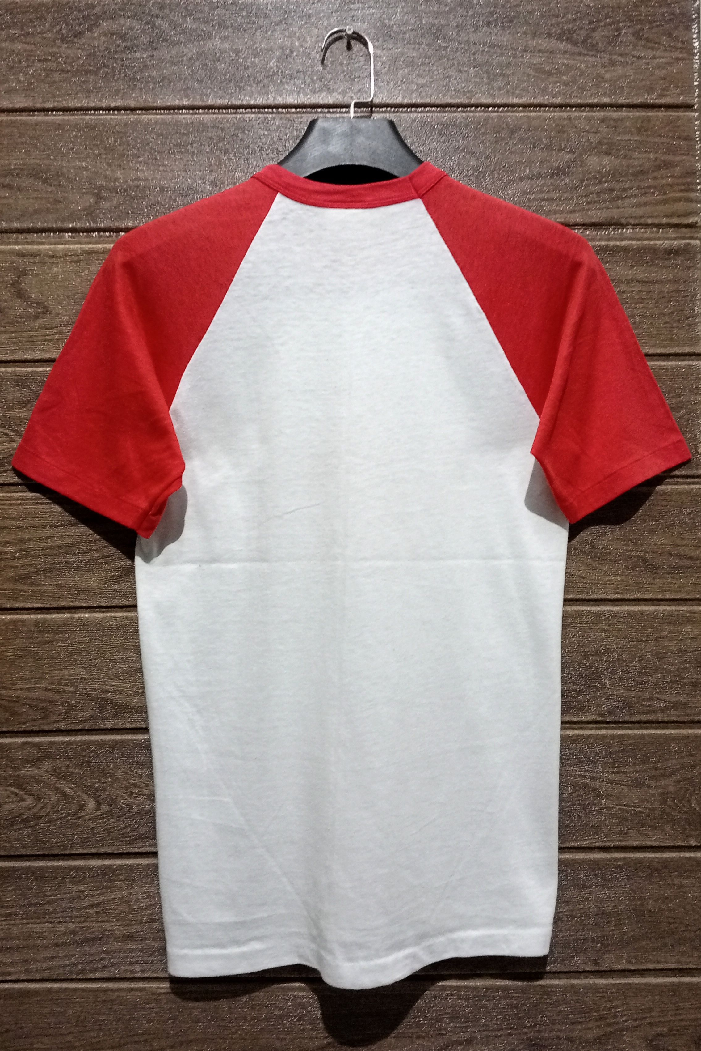 Vintage Vintage '80s Single Stitch Hanes Raglan Tee Very Rare USA Size US M / EU 48-50 / 2 - 4 Thumbnail