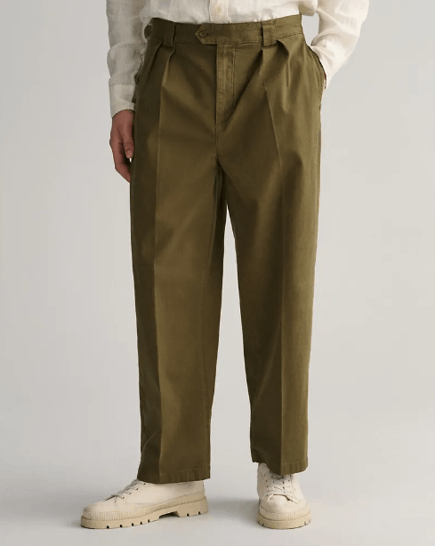 image of Aw23 Gant Pleated Twill Chino Pants 34 in Dark Castus, Men's