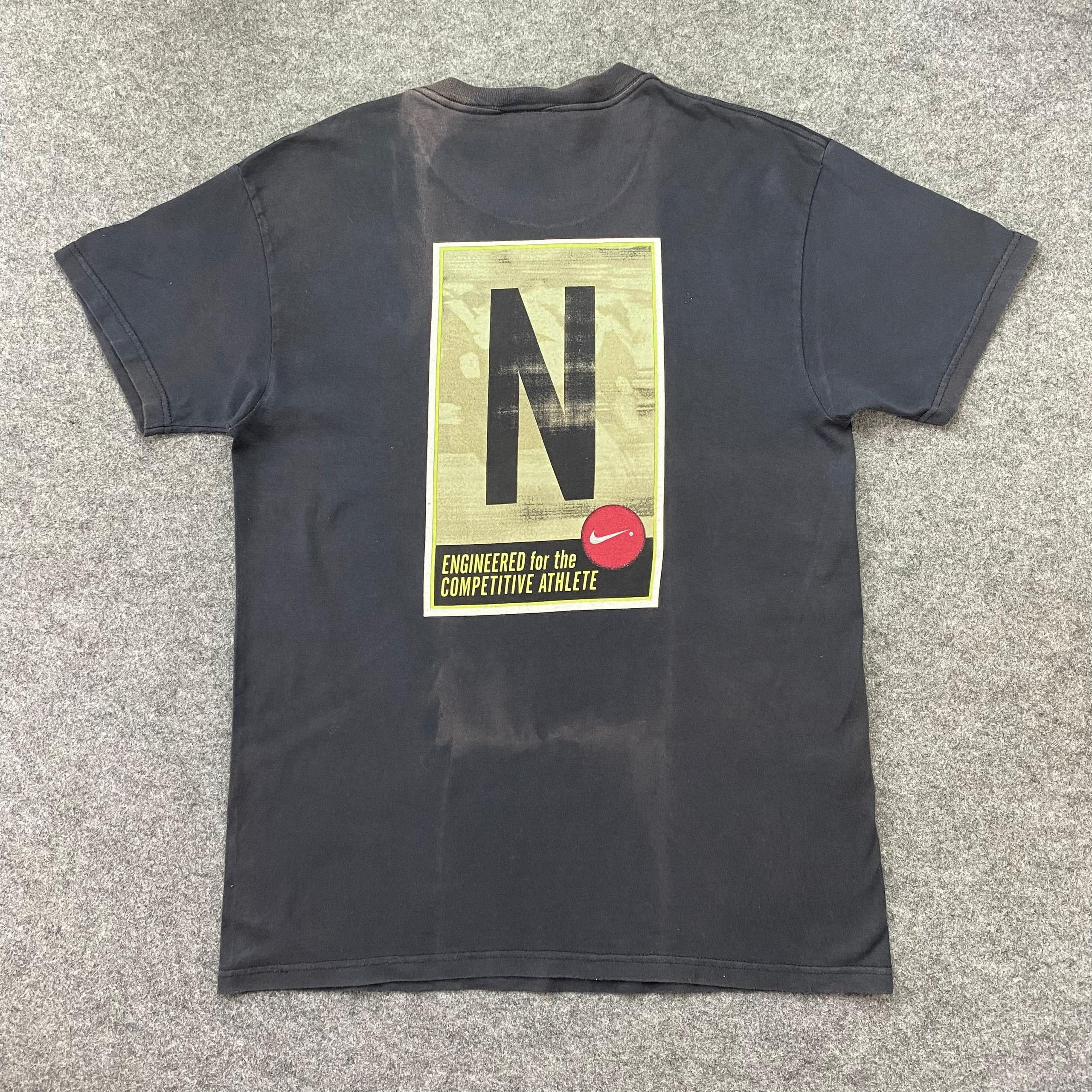 Nike Vintage Nike Sport Tshirt Size US L / EU 52-54 / 3 - 1 Thumbnail