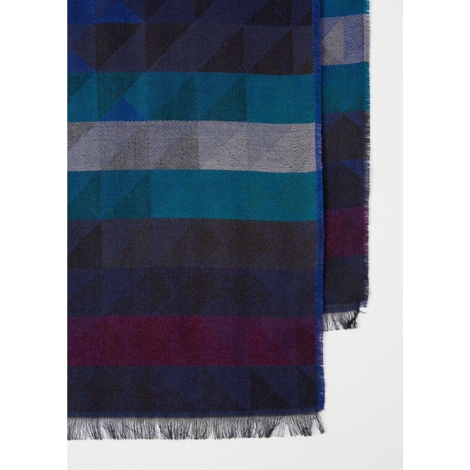 NWT Paul Smith $175 “Geo” scarf, made in Italy. Yours For?