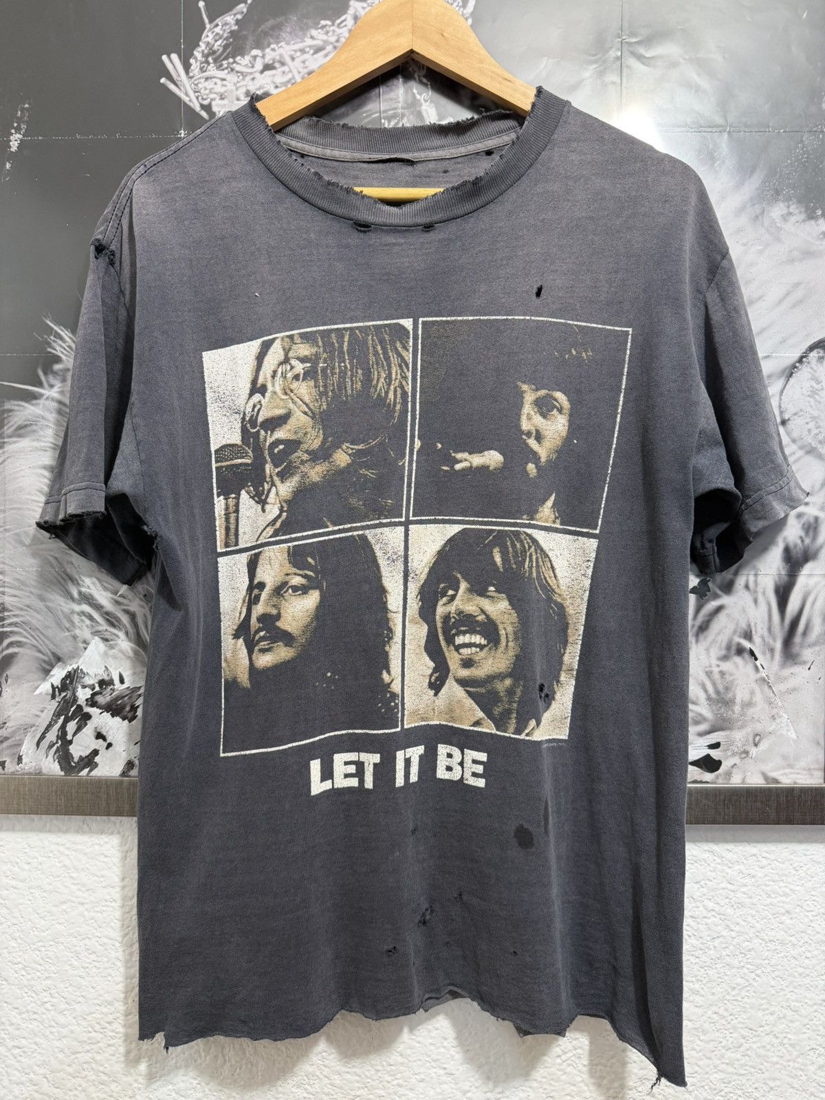 Band Tees THE BEATLES LET IT BE VINTAGE SHIRT 1998 THRASHED Size US M / EU 48-50 / 2 - 1 Thumbnail