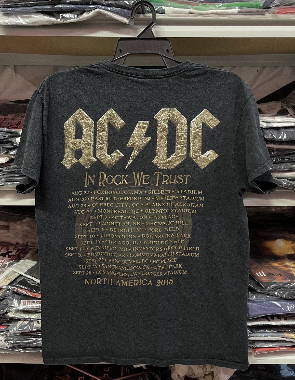 Band Tees Band Tees x ACDC Rock Or Bust🔥🔥🔥 Size US M / EU 48-50 / 2 - 10 Thumbnail