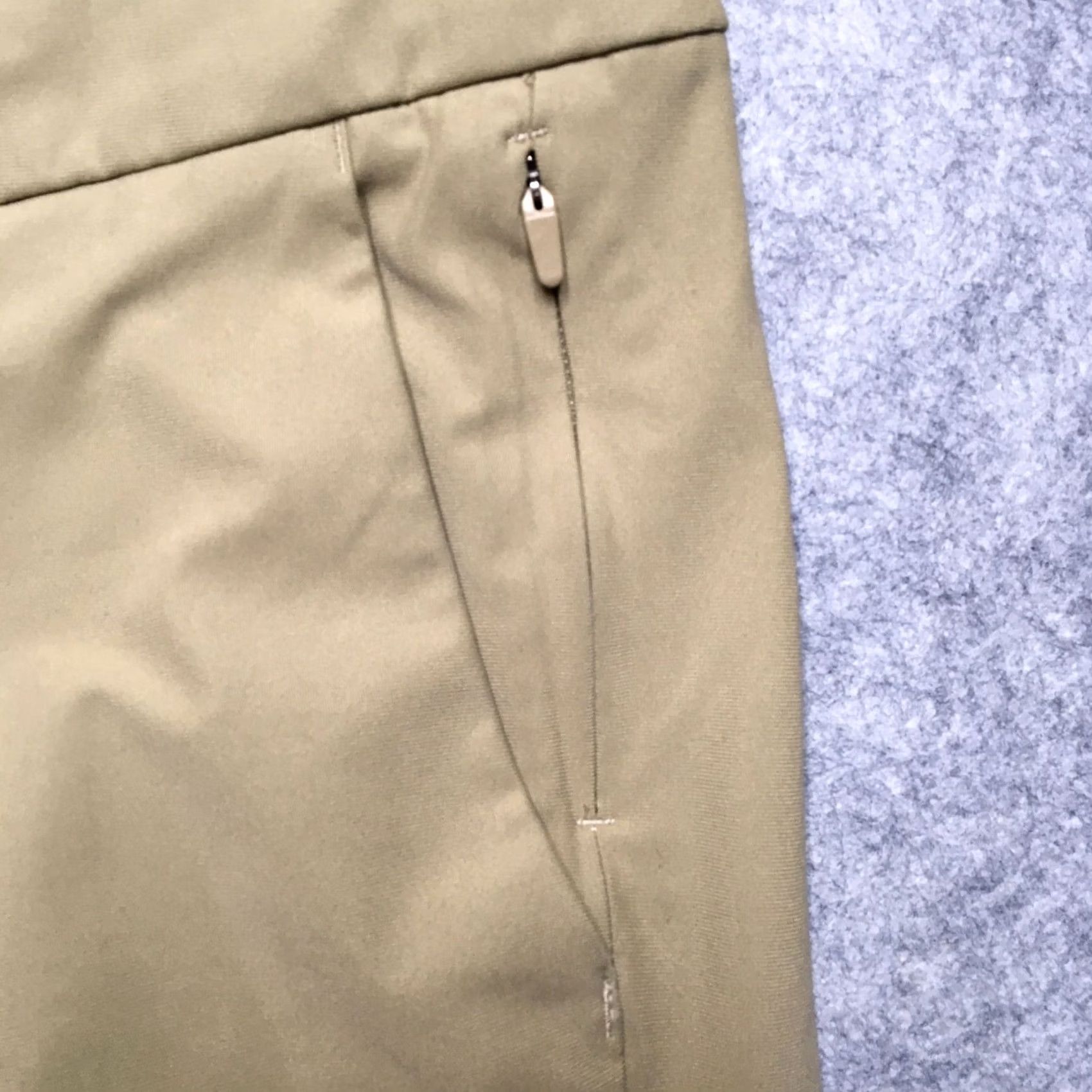 Lululemon Lululemon ABC Pant Mens 30x30 Beige Chino Slim Performance Golf Flat Front Classic Pockets Logo Size US 30 / EU 46 - 4 Thumbnail