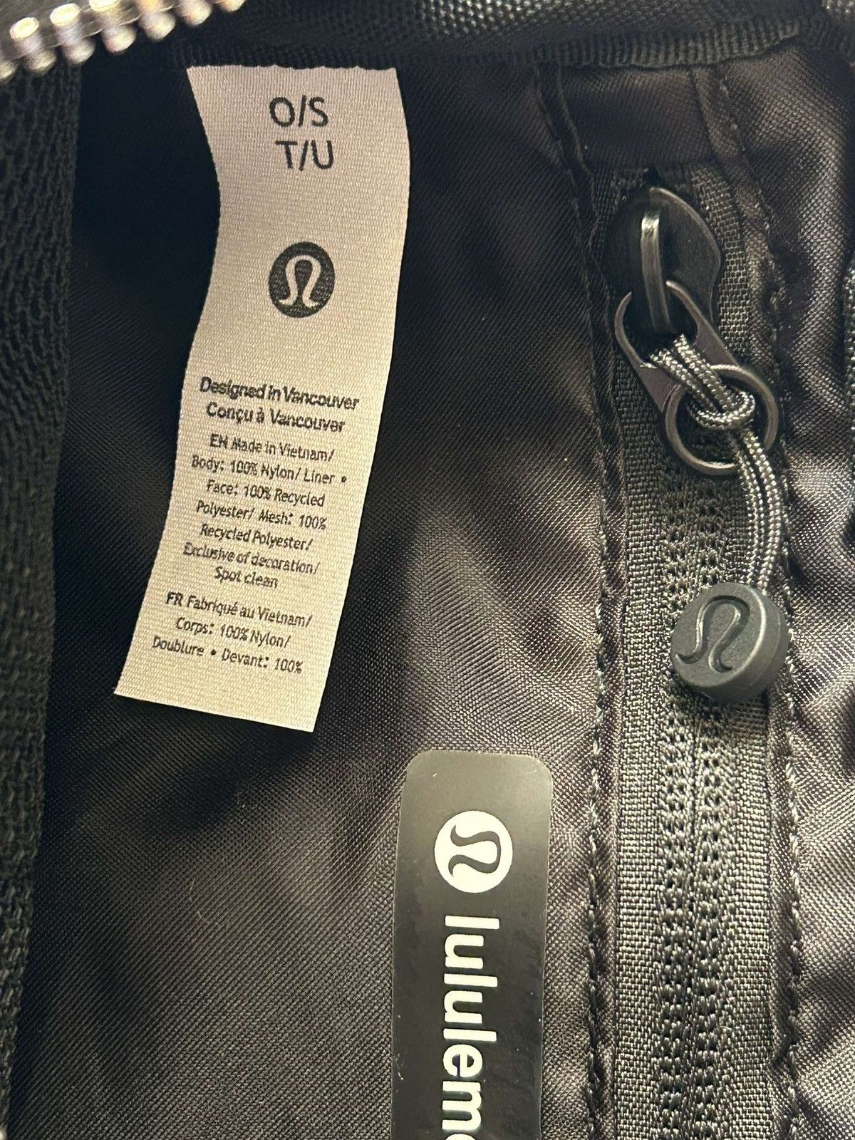 Lululemon Lululemon Everywhere Crossbody Bag Black New With Tags 2L Size ONE SIZE - 7 Thumbnail