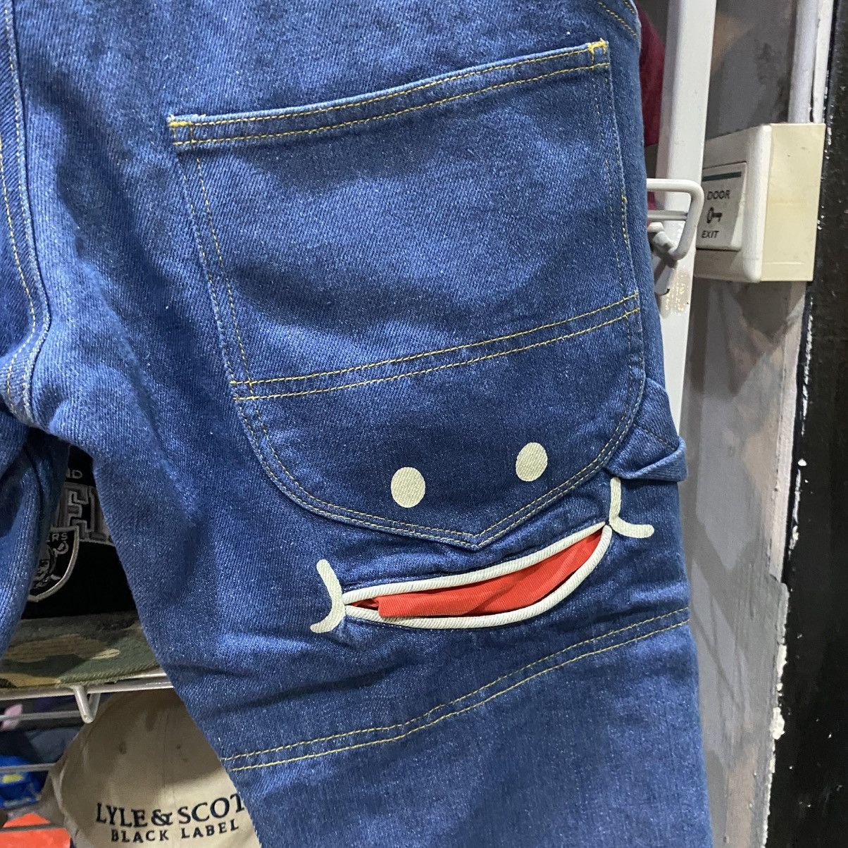 Japanese Brand 🔥Steals 🔥 RARE UP! SMILE JAPAN denim jeans Size US 32 / EU 48 - 16 Thumbnail