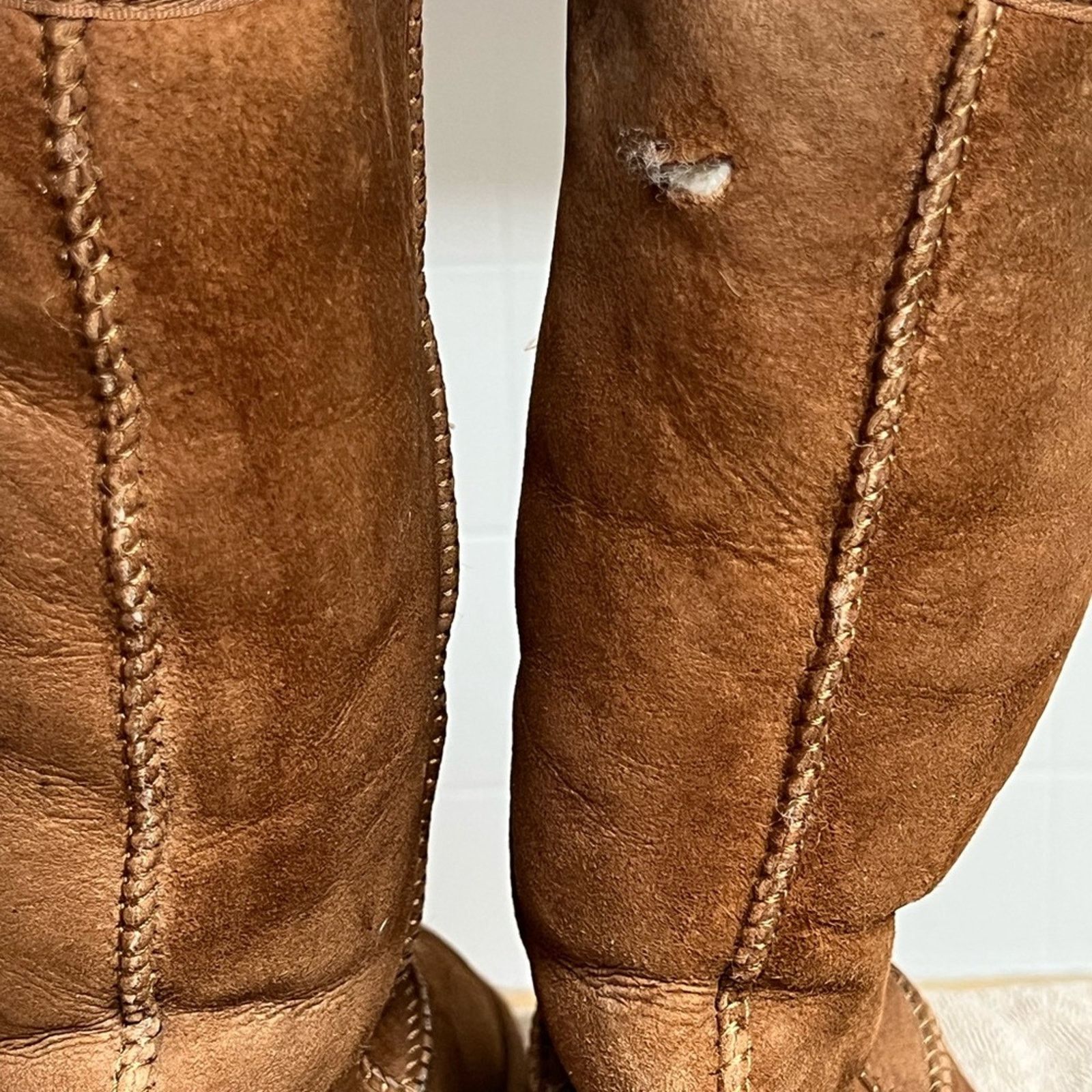 Ugg WOMENS UGG CLASSIC TALL BROWN SUEDE BOOTS SIZE 6 NICE Size US 6 / IT 36 - 6 Thumbnail