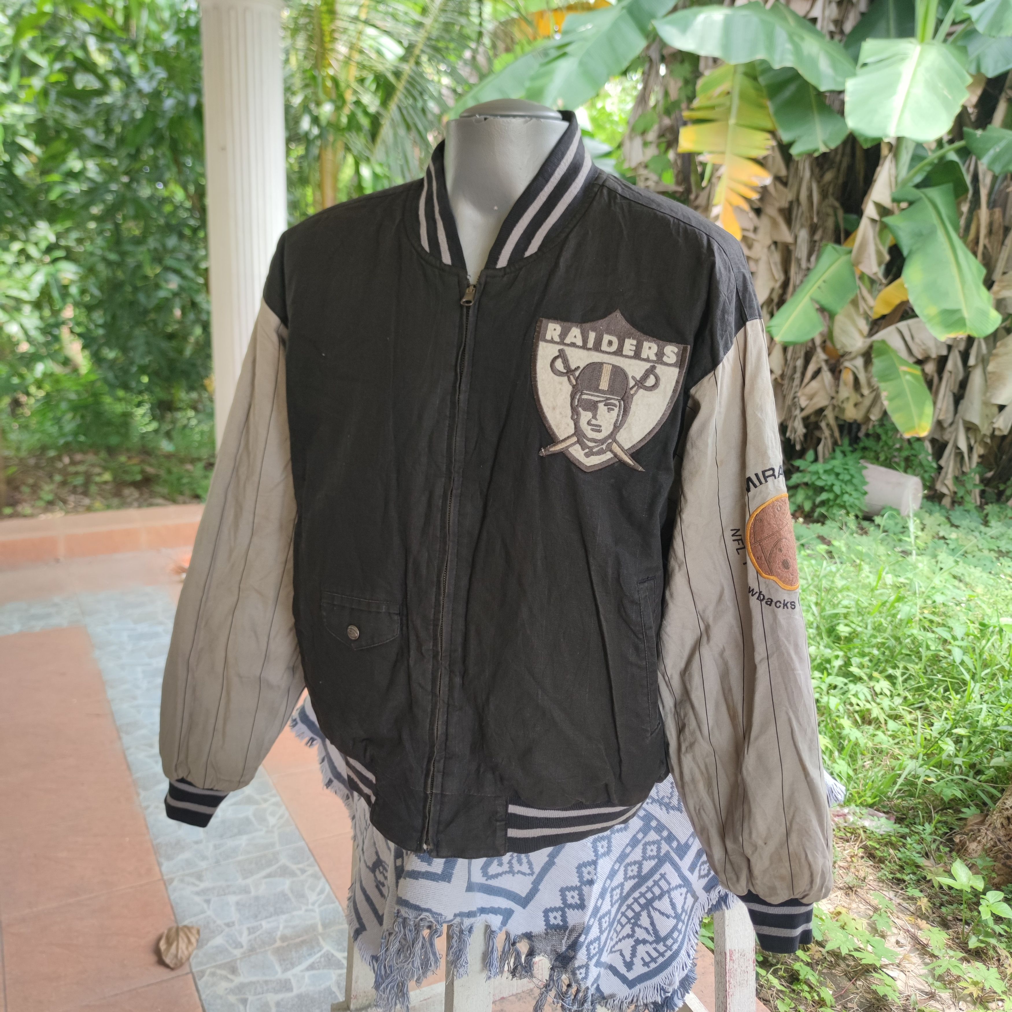 Mirage × NFL VINTAGE MIRAGE OAKLAND RAIDERS REVERSIBLE JACKET Size US L / EU 52-54 / 3 - 9 Thumbnail
