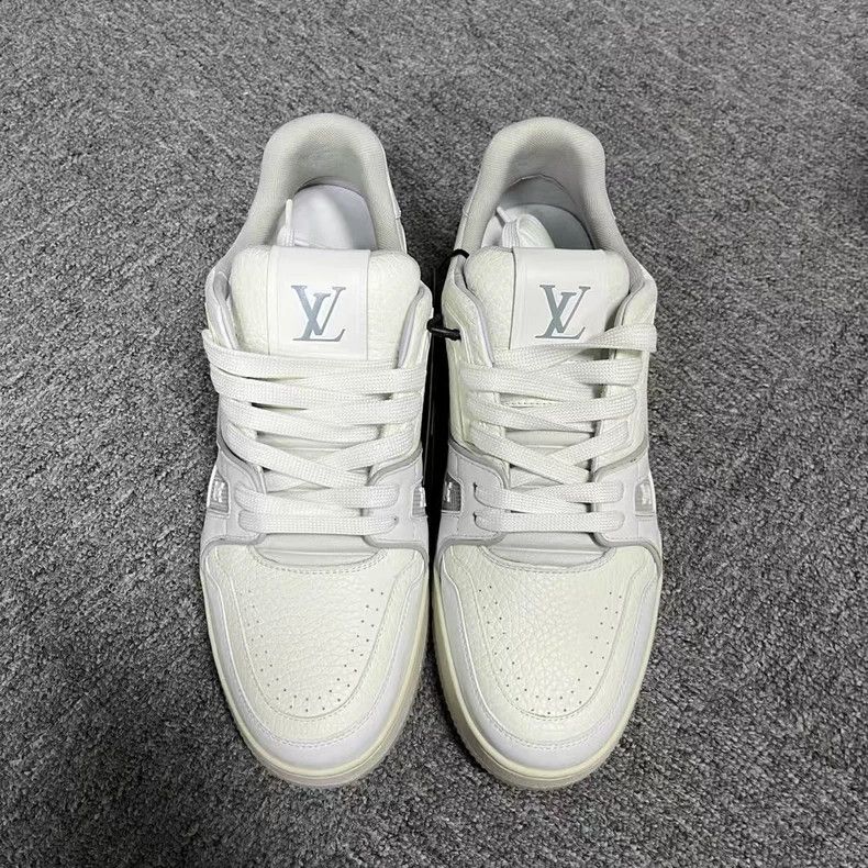 Louis Vuitton Louis Vuitton White Trainer Cowhide White Cement Low Top F Size US 7 / EU 40 - 2 Thumbnail