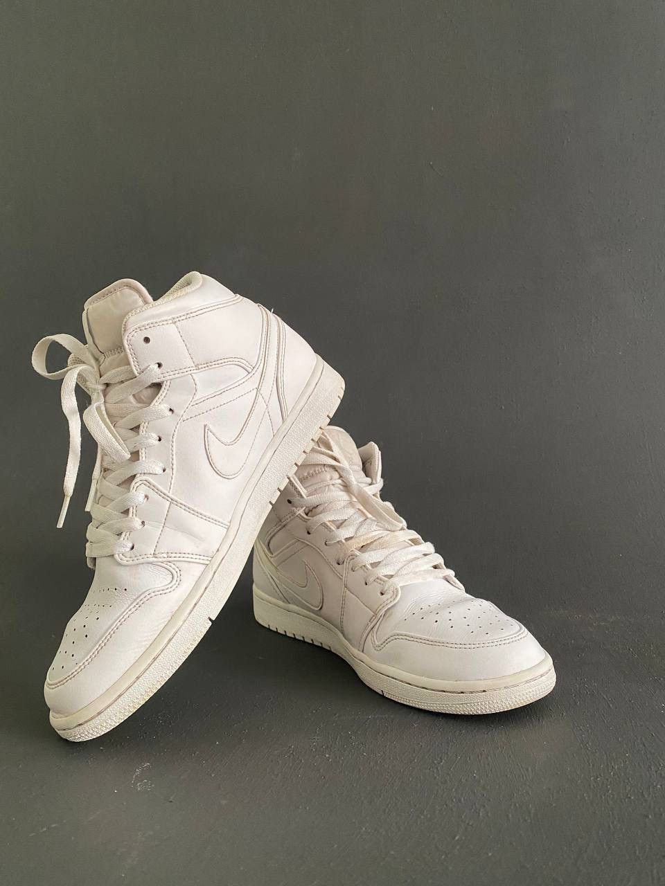 Jordan Brand Nike Air Jordan 1 Mid (Triple White). Size US 10 / EU 43 - 3 Thumbnail