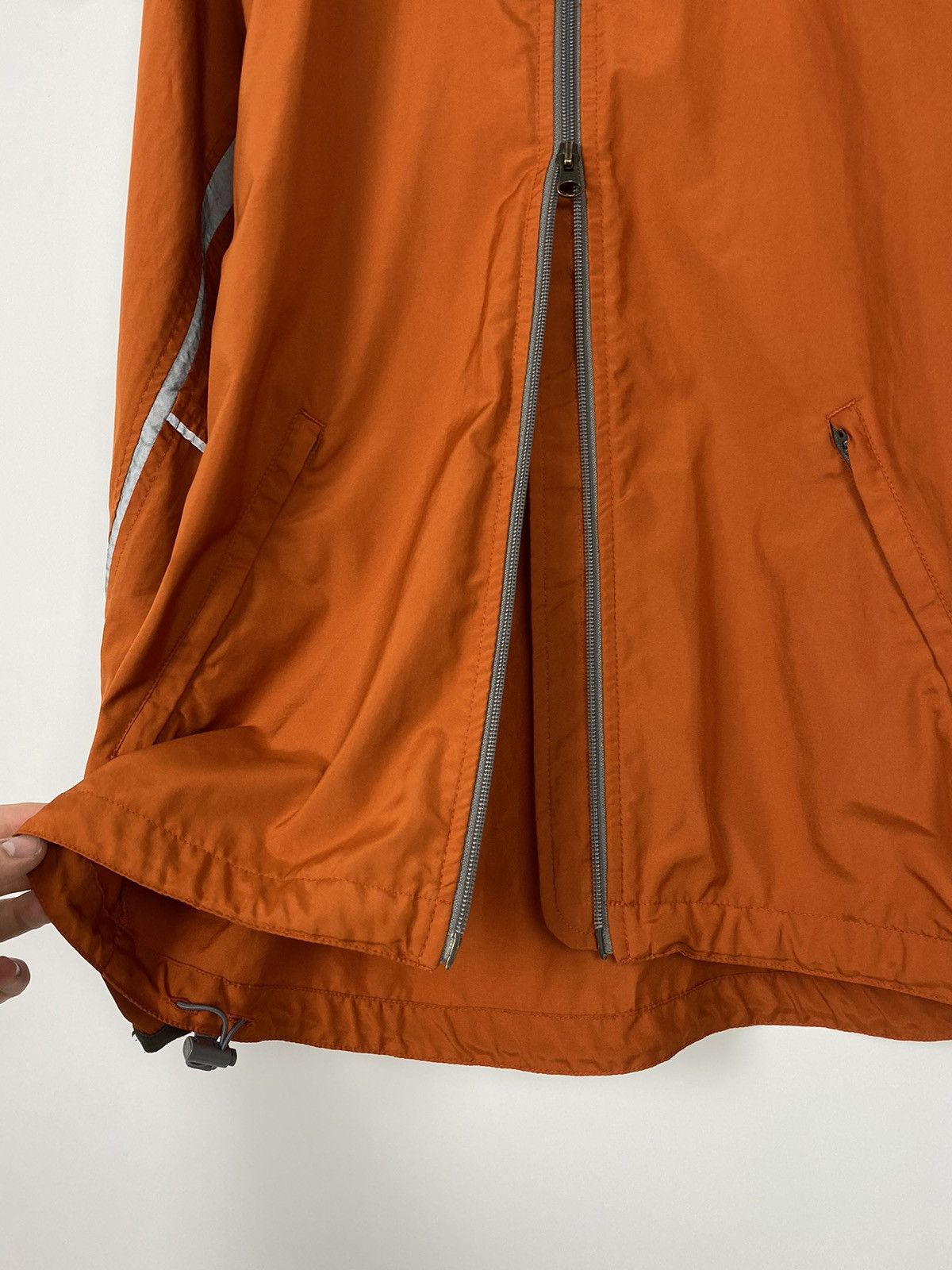 Vintage Y2K Vintage Nike Mini Swoosh Reflective Light Jacket Size US M / EU 48-50 / 2 - 7 Thumbnail