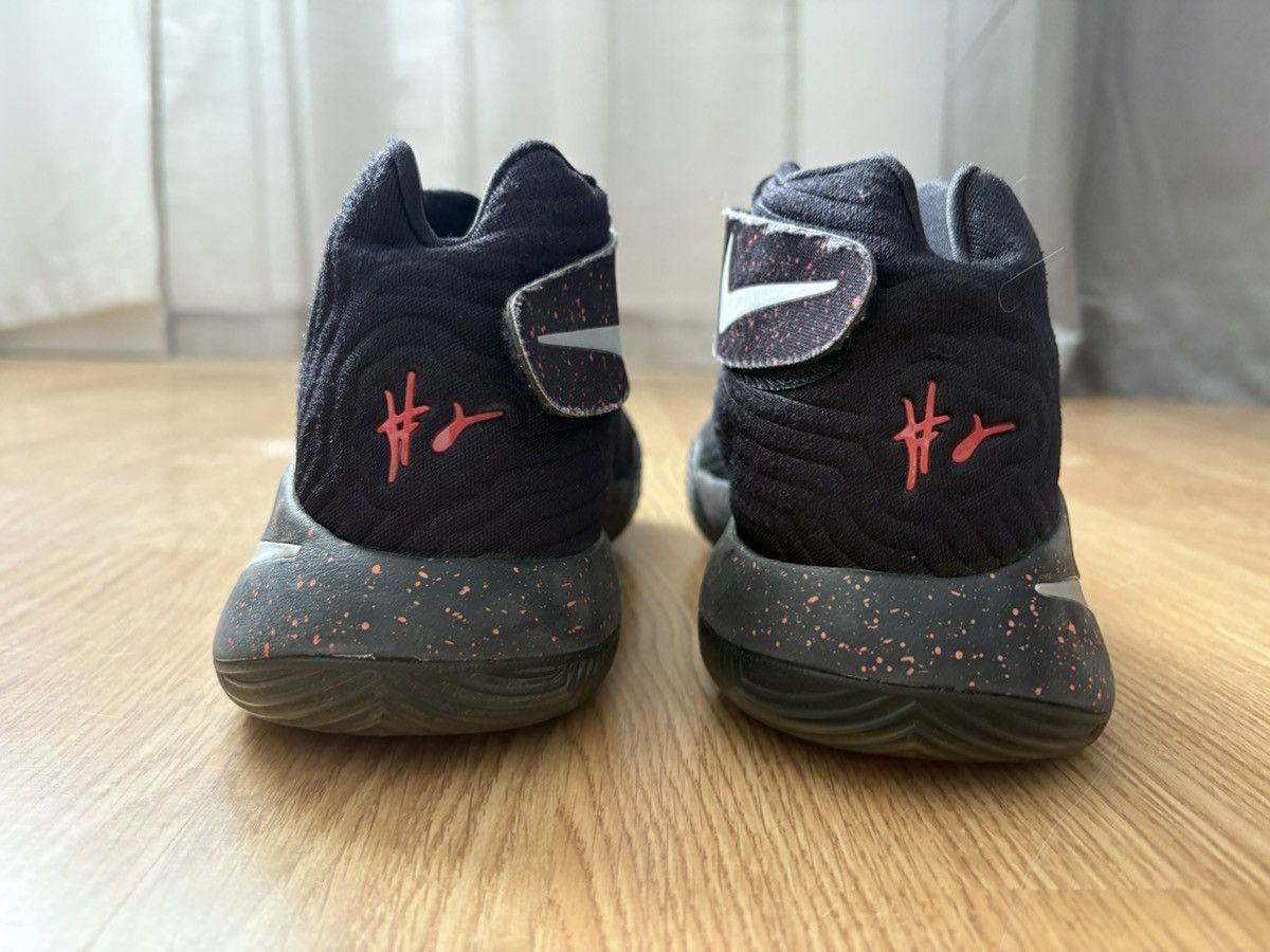 Nike Nike Kyrie 2 “Wolf Pack” Size US 7.5 / EU 40-41 - 5 Thumbnail