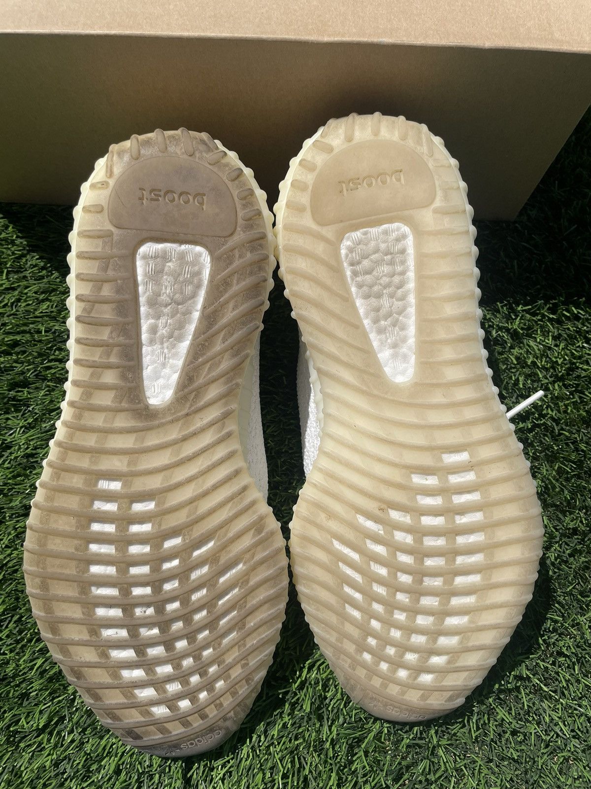 Adidas adidas Yeezy Boost 350 V2 'Cream White Triple White Size US 11.5 / EU 44-45 - 7 Thumbnail