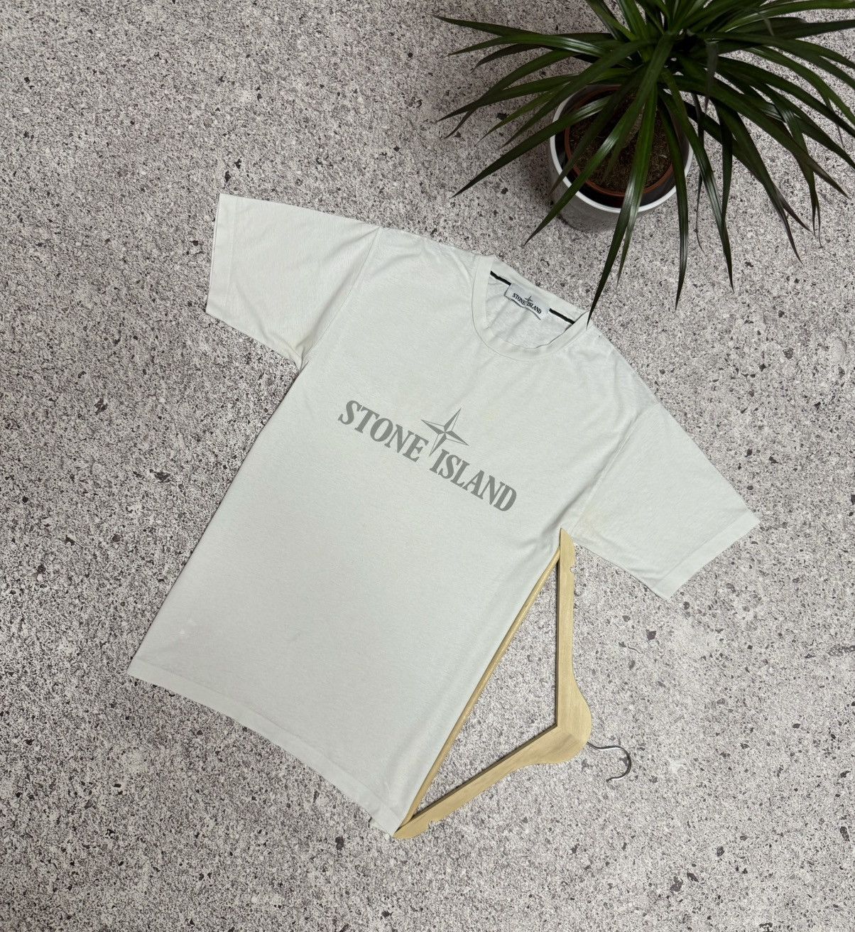 Designer Rare Luxury Stone Island Style Big Logo Casual T-Shirt Size US S / EU 44-46 / 1 - 1 Thumbnail