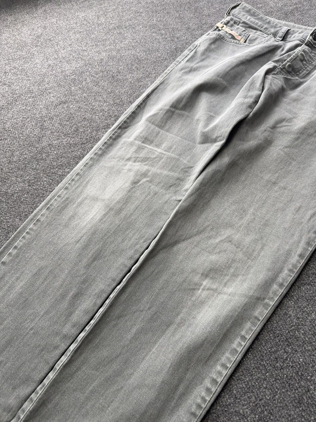 Diesel Luxury 00s Diesel D-BAZER Grey Faded Tapered Jeans Archive Size US 28 / EU 44 - 5 Thumbnail