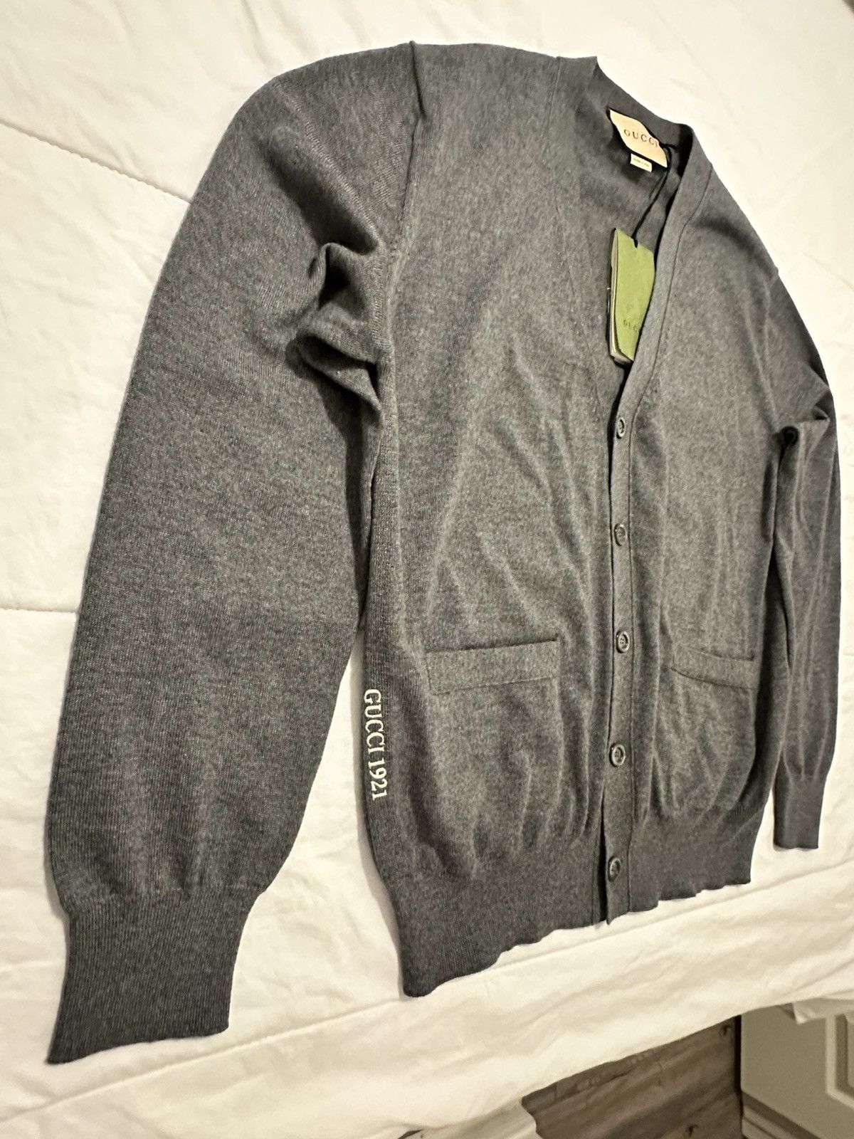 Gucci Brand new Gucci fine wool cardigan Size US XL / EU 56 / 4 - 3 Thumbnail