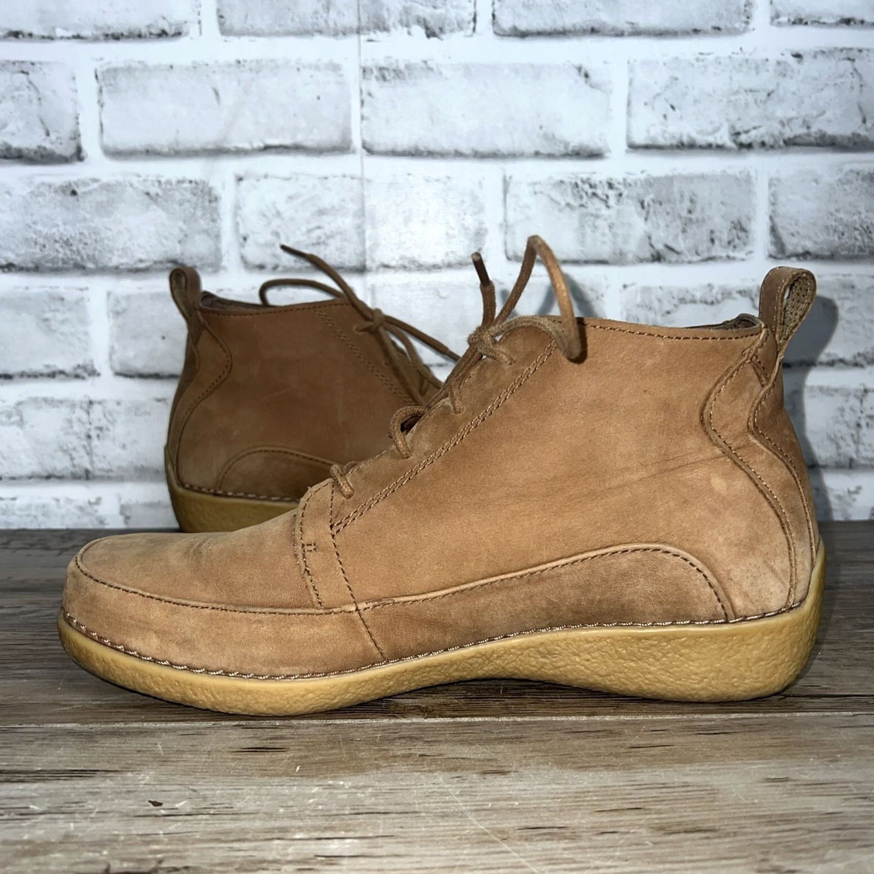 Duluth Trading Company Duluth Trading Co Boots Womens Size 9 Medium Leather Lace Up Brown Chukka Size US 9 / IT 39 - 3 Thumbnail