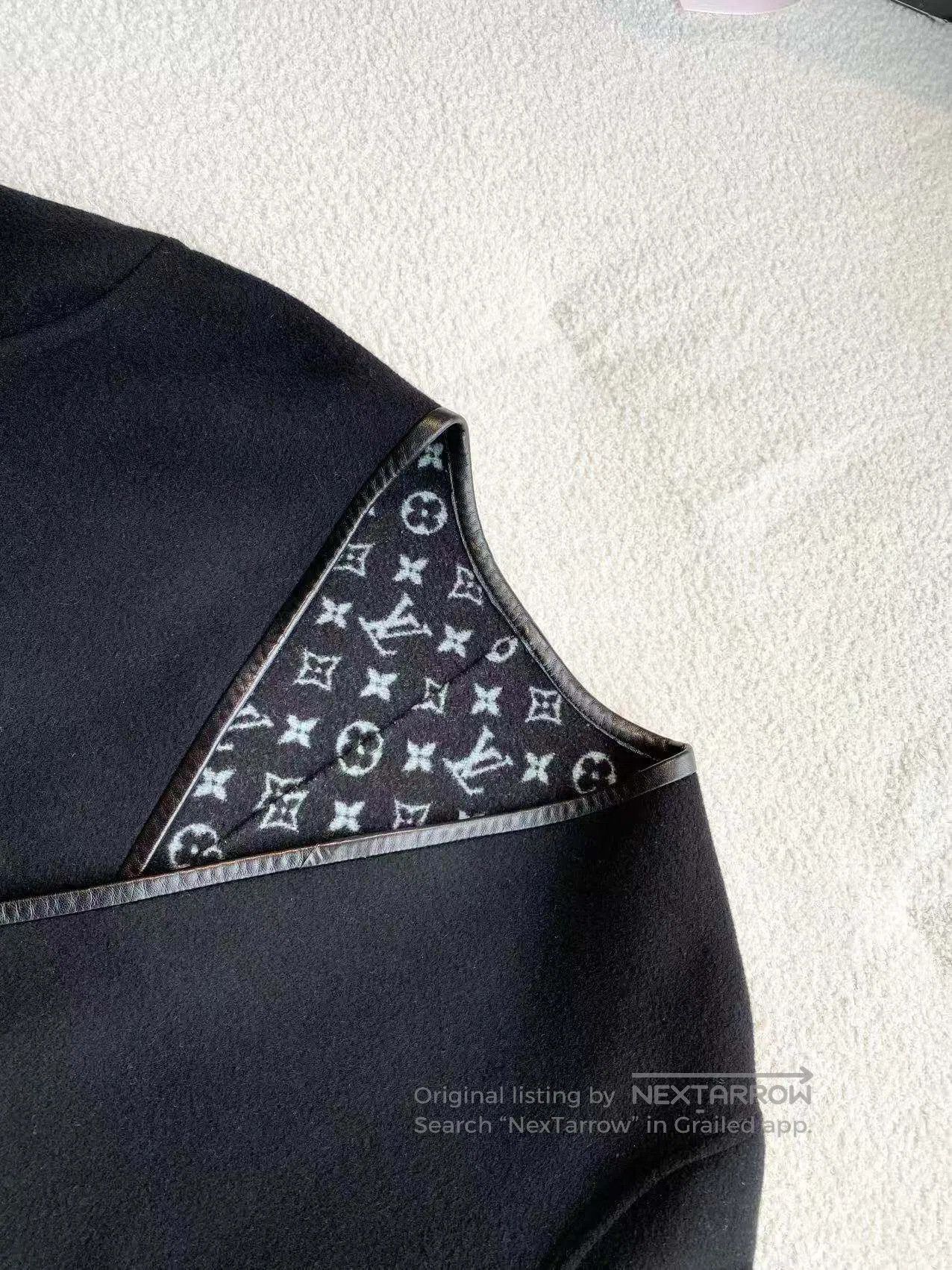 Louis Vuitton Louis Vuitton The inside is full of printed coats| Size XXS / US 00 / IT 34 - 4 Thumbnail