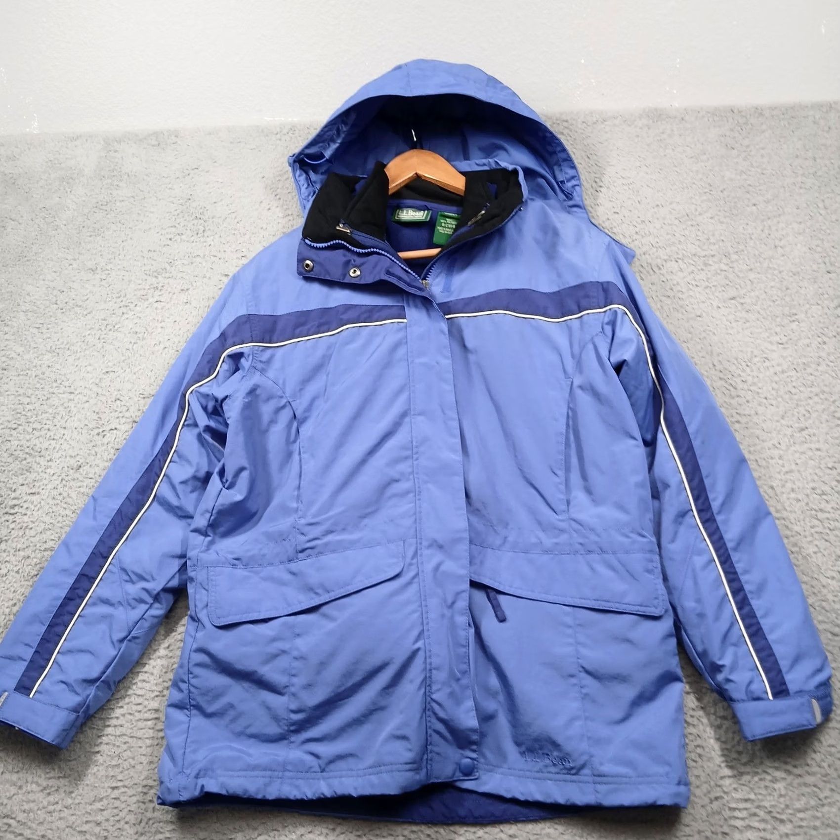 Vintage L.L.Bean Women's Petite Medium Blue Hooded Jacket Windbreaker Water Resistant Full Zip Lightweight Coat Winter Ski Snow Outfit Size M / US 6-8 / IT 42-44 - 2 Thumbnail