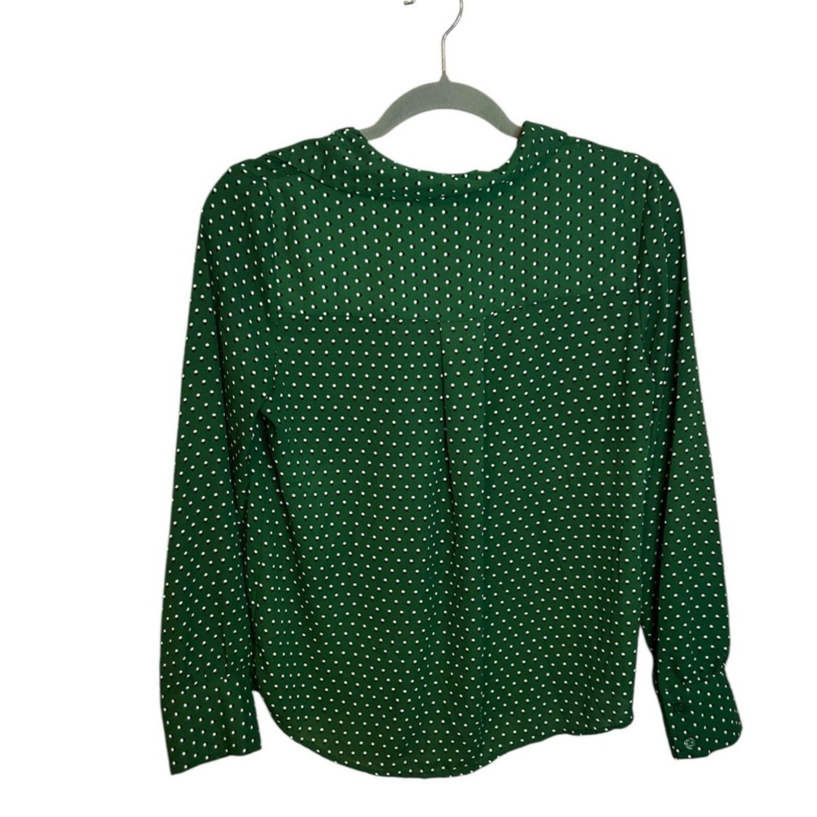 Other Who What Wear Green Polka Dot Button Down Top Size S / US 4 / IT 40 - 2 Thumbnail