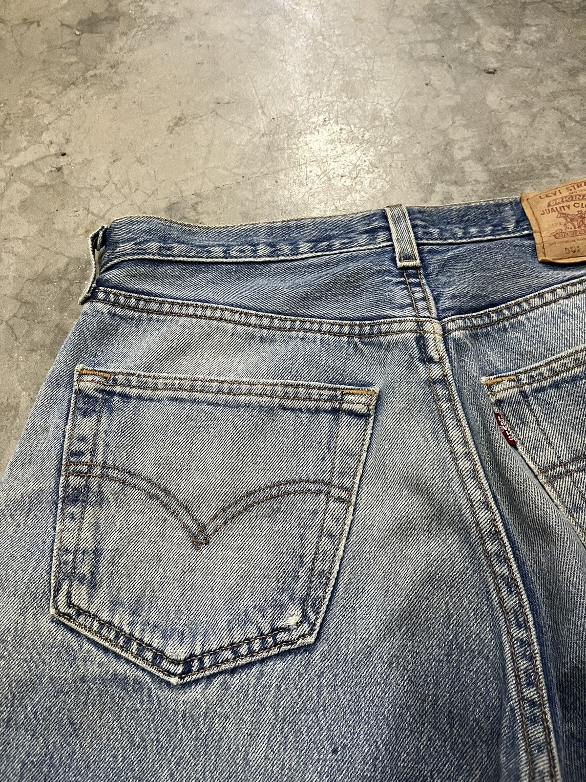 Levi's Vintage Levis light wash 501 distressed denim Size US 31 - 17 Thumbnail