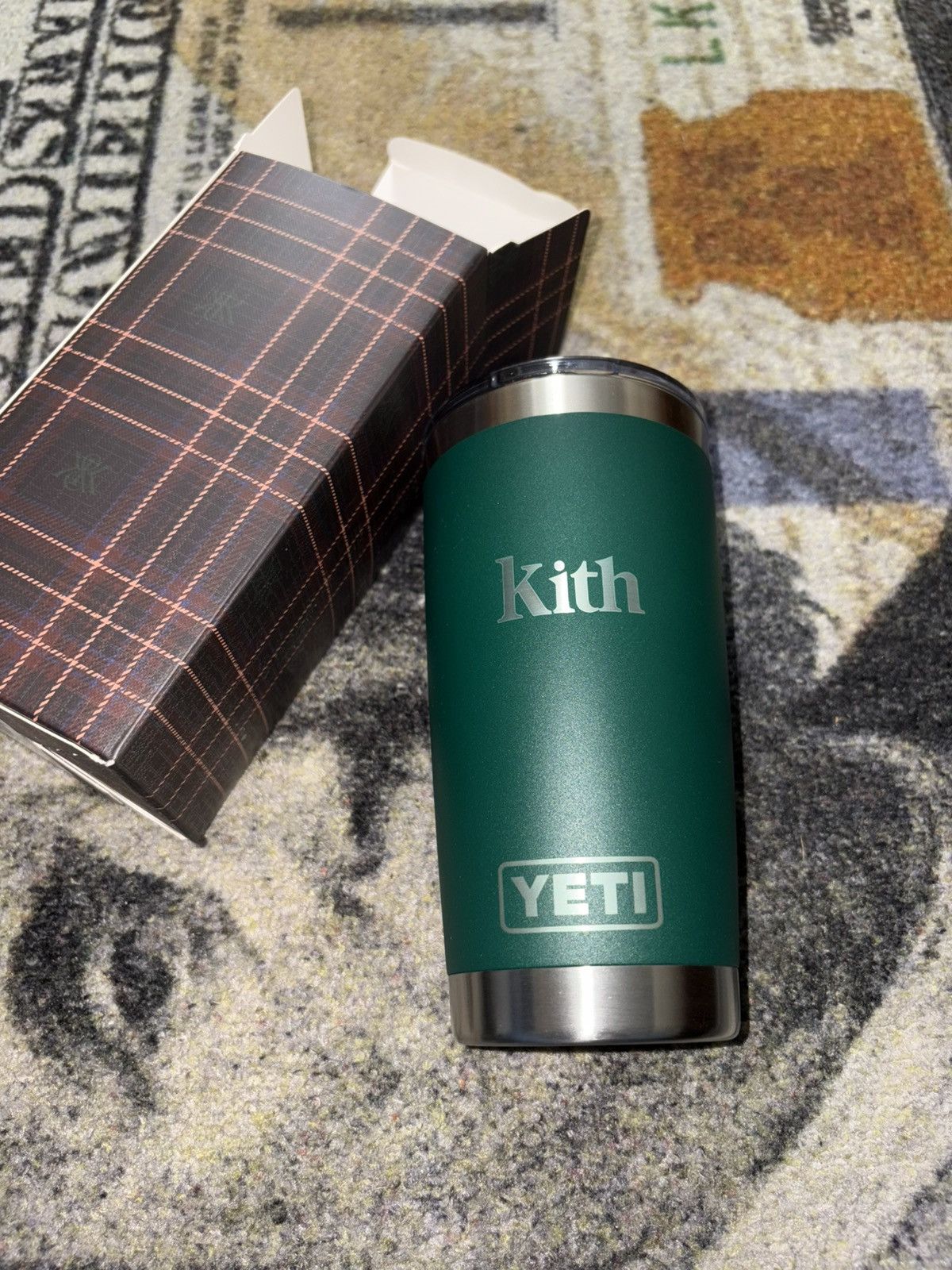 Kith Kith Kithmas Yeti Rambler 20 Oz Tumbler Size ONE SIZE - 2 Thumbnail