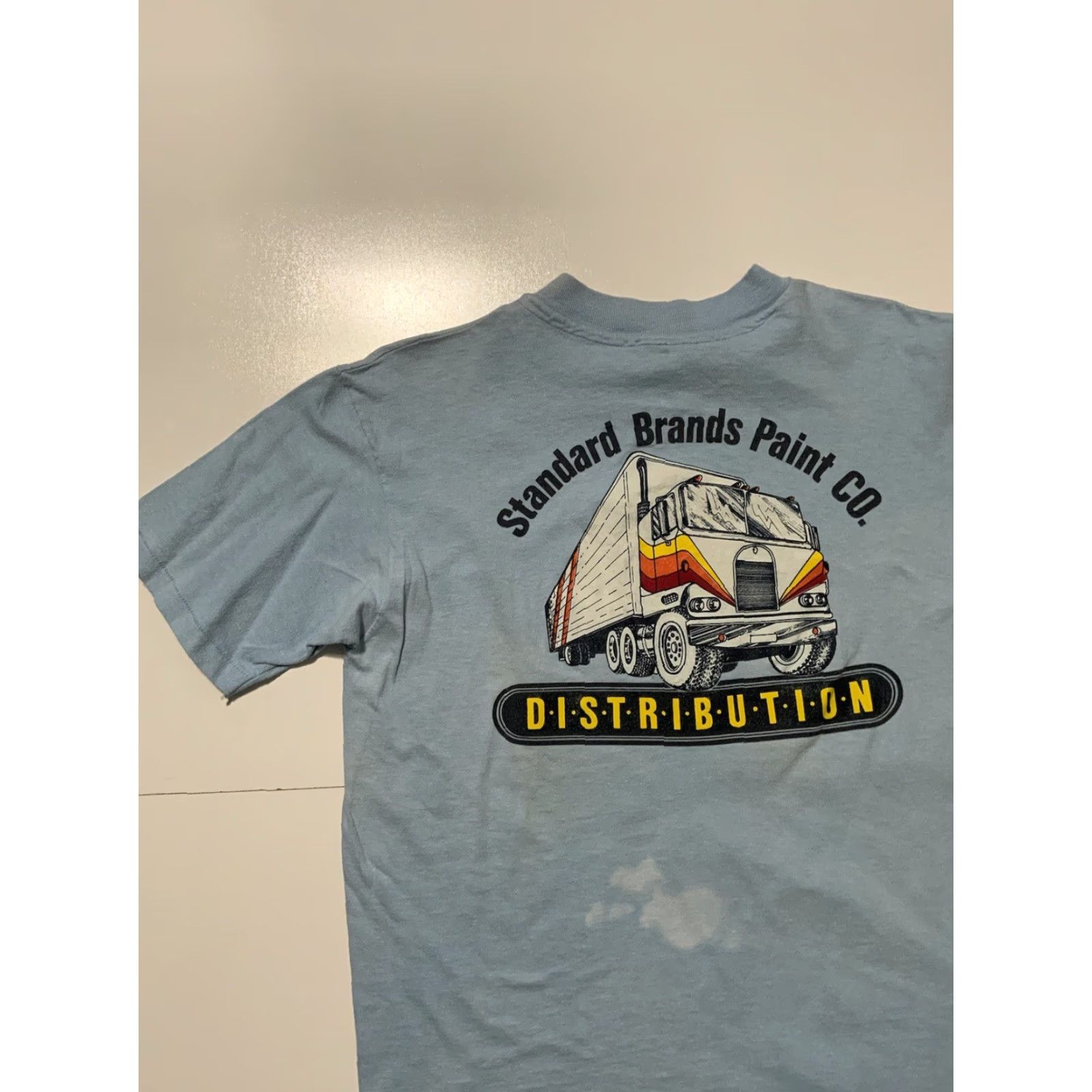 Hanes VINTAGE Hanes Beefy T Standard Paint Brands Distribution Single Stitch T-Shirt M Mens Shirts Size US M / EU 48-50 / 2 - 4 Thumbnail