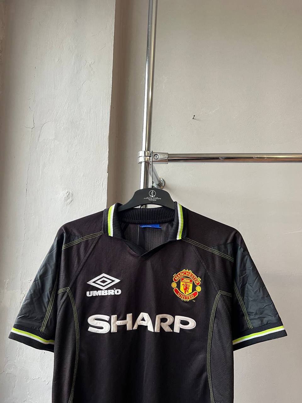 Umbro 1998/99 MANCHESTER UNITED THIRD SOCCER JERSEY FOOTBALL SHIRT Size US M / EU 48-50 / 2 - 5 Thumbnail