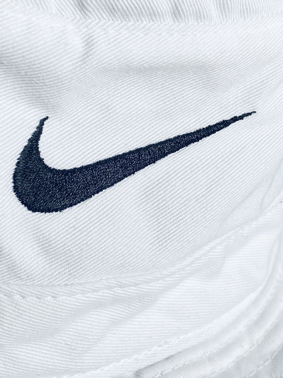 Nike × Vintage Nike White Buckethat 90s Size ONE SIZE - 2 Thumbnail