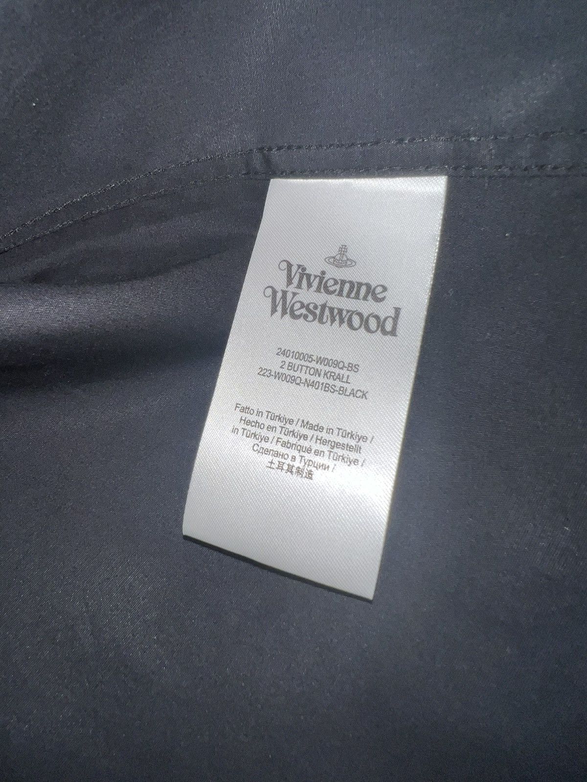 Vivienne Westwood Vivienne Westwood Two Button Krall Shirt Black size 48 Size US M / EU 48-50 / 2 - 3 Thumbnail
