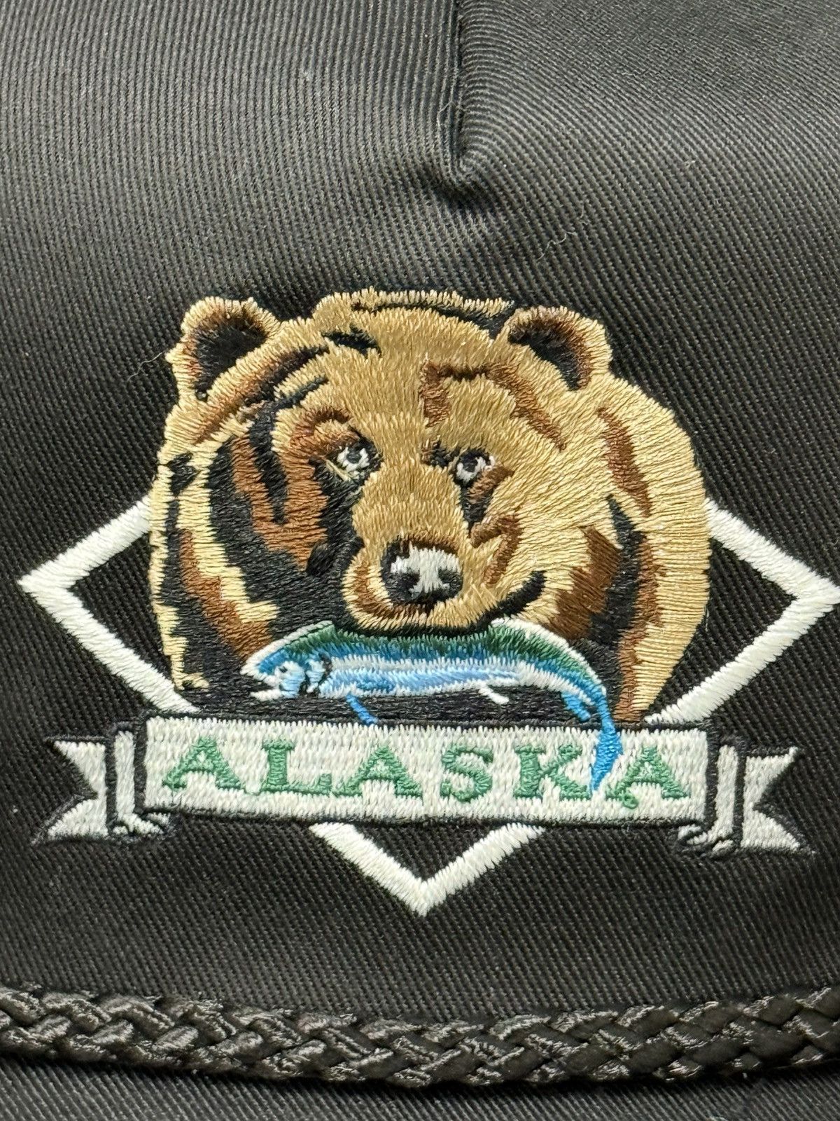 Vintage Vintage 90s Alaska Grizzly Bear Rope Snapback Hat Size ONE SIZE - 2 Thumbnail