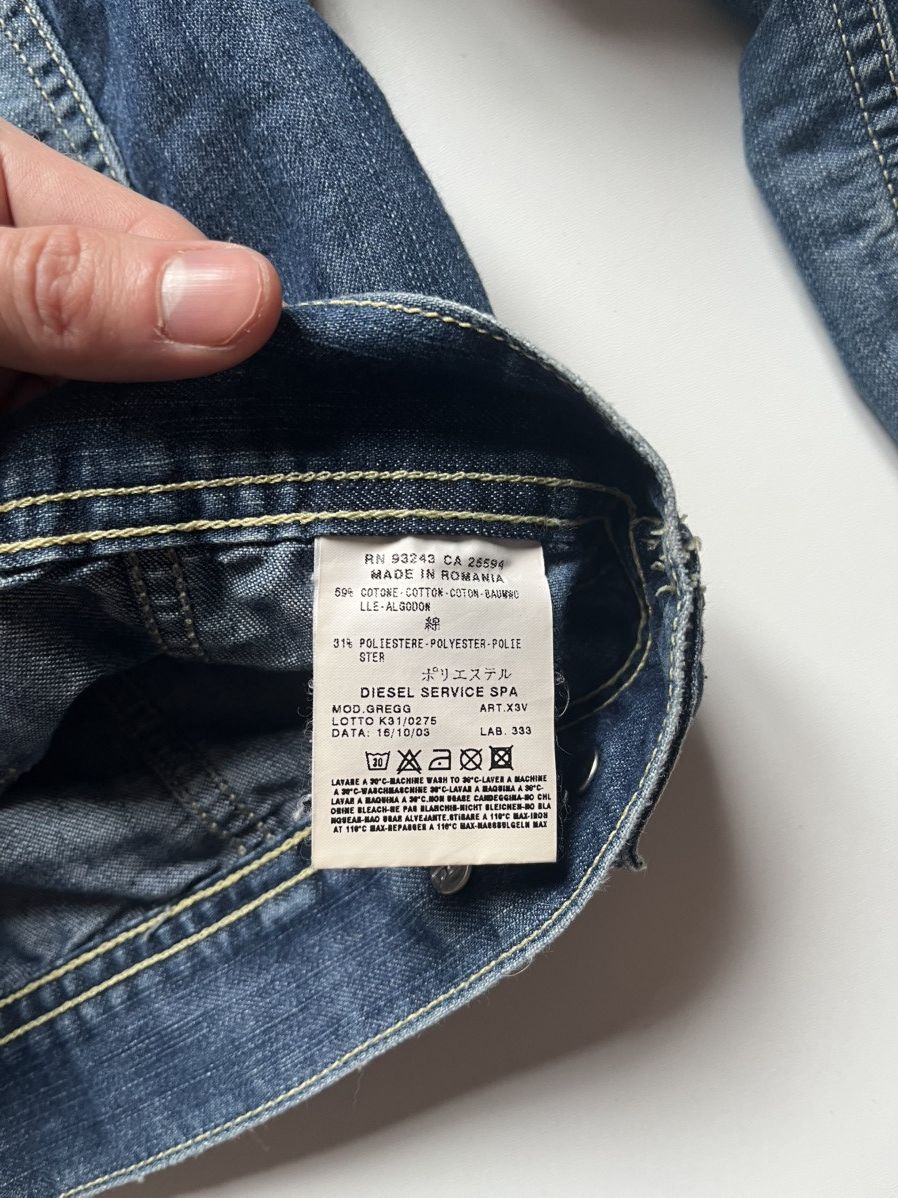 Diesel Vintage 90s Diesel washed Denim Truck jacket Size M / US 6-8 / IT 42-44 - 4 Thumbnail