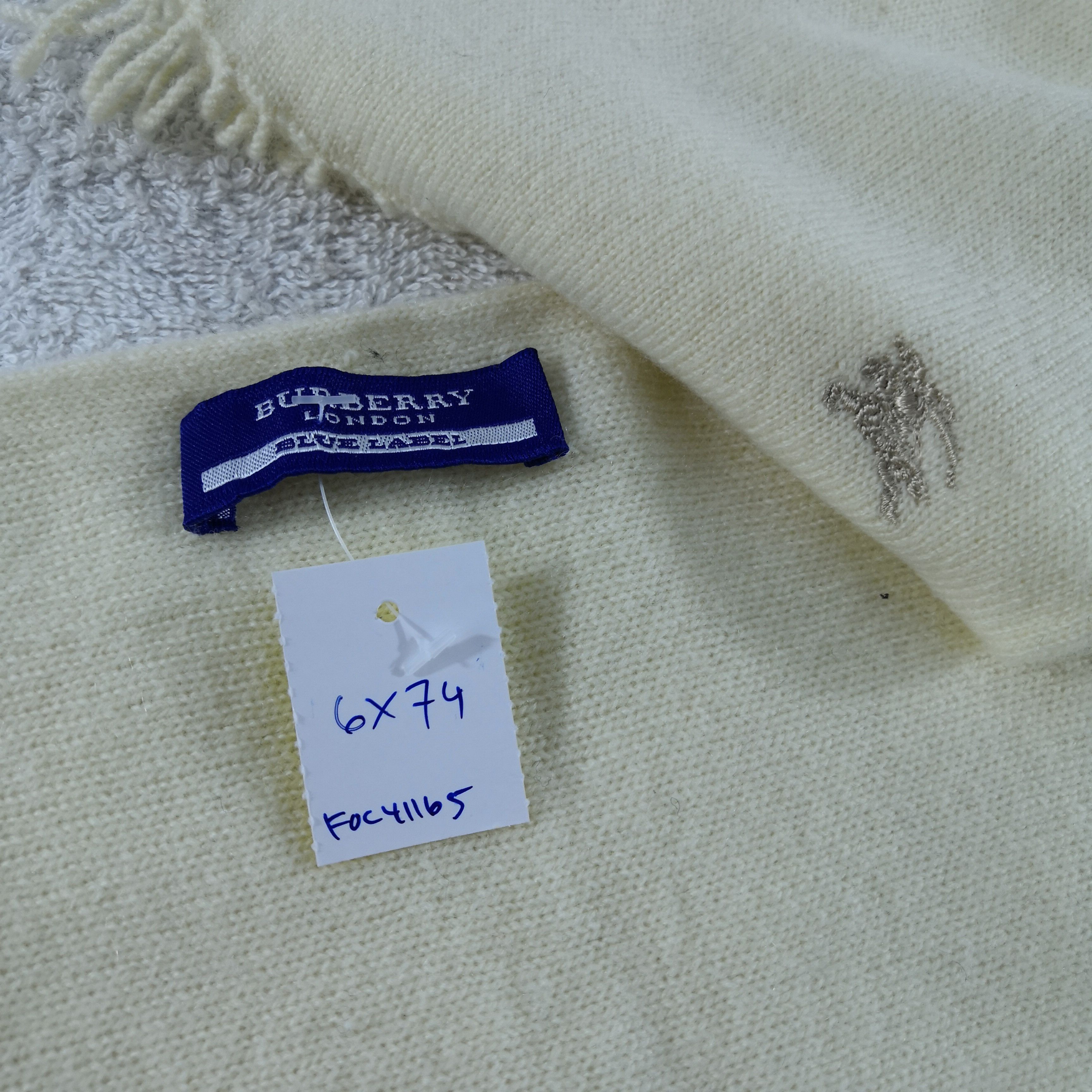 Burberry Vintage Burberry Scarf Muffler Wool Cashmere Scarves Size ONE SIZE - 4 Thumbnail