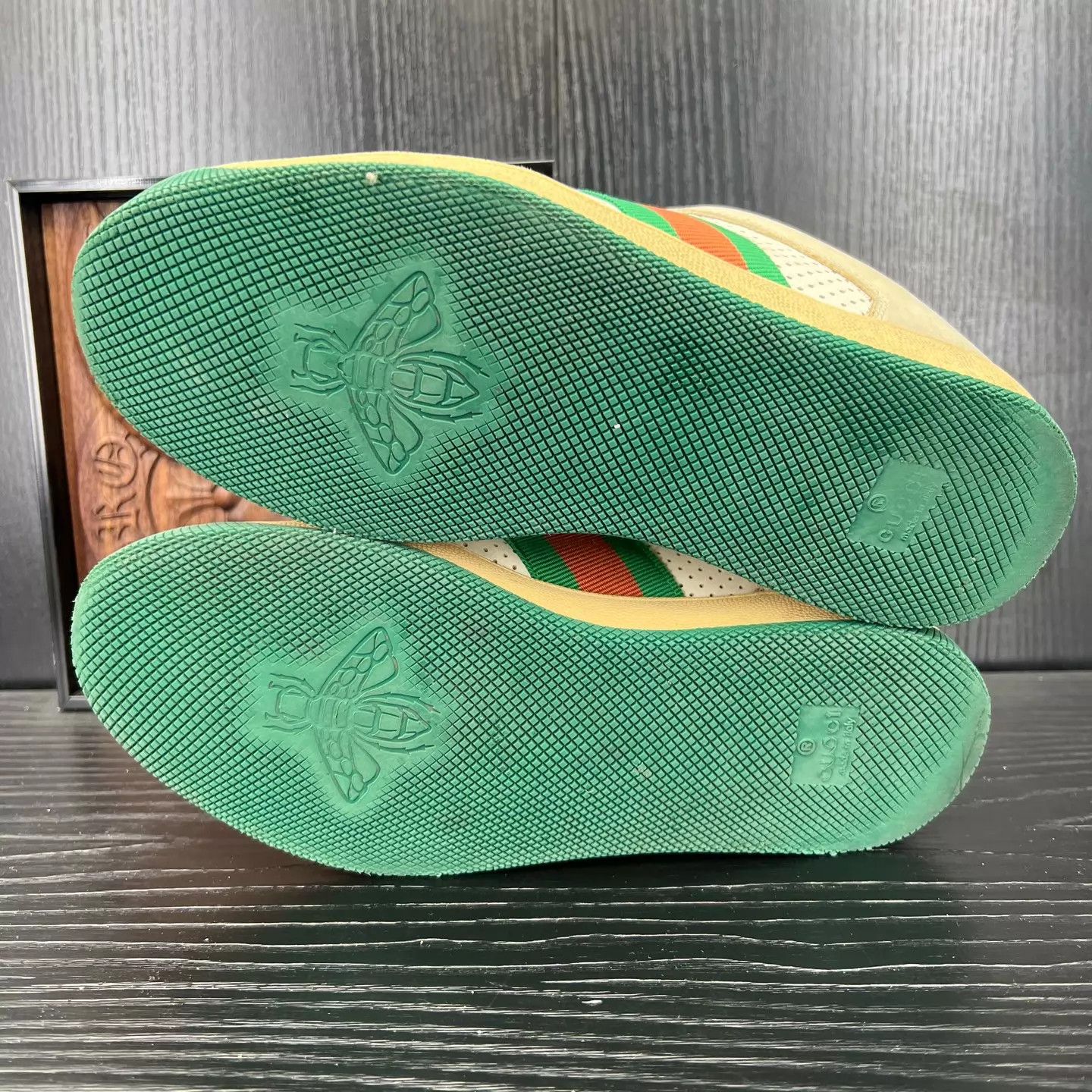 Gucci Gucci distressed no logo 36.5 good cond replaced lining box Size US 6 / IT 36 - 7 Thumbnail
