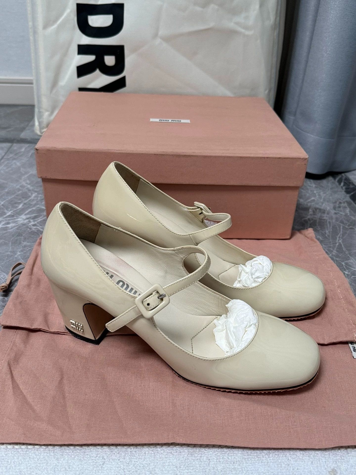 Miu Miu MiuMiu Mary Jane Heels Ivory 38.5 6cm Size US 8 / IT 38 - 8 Thumbnail