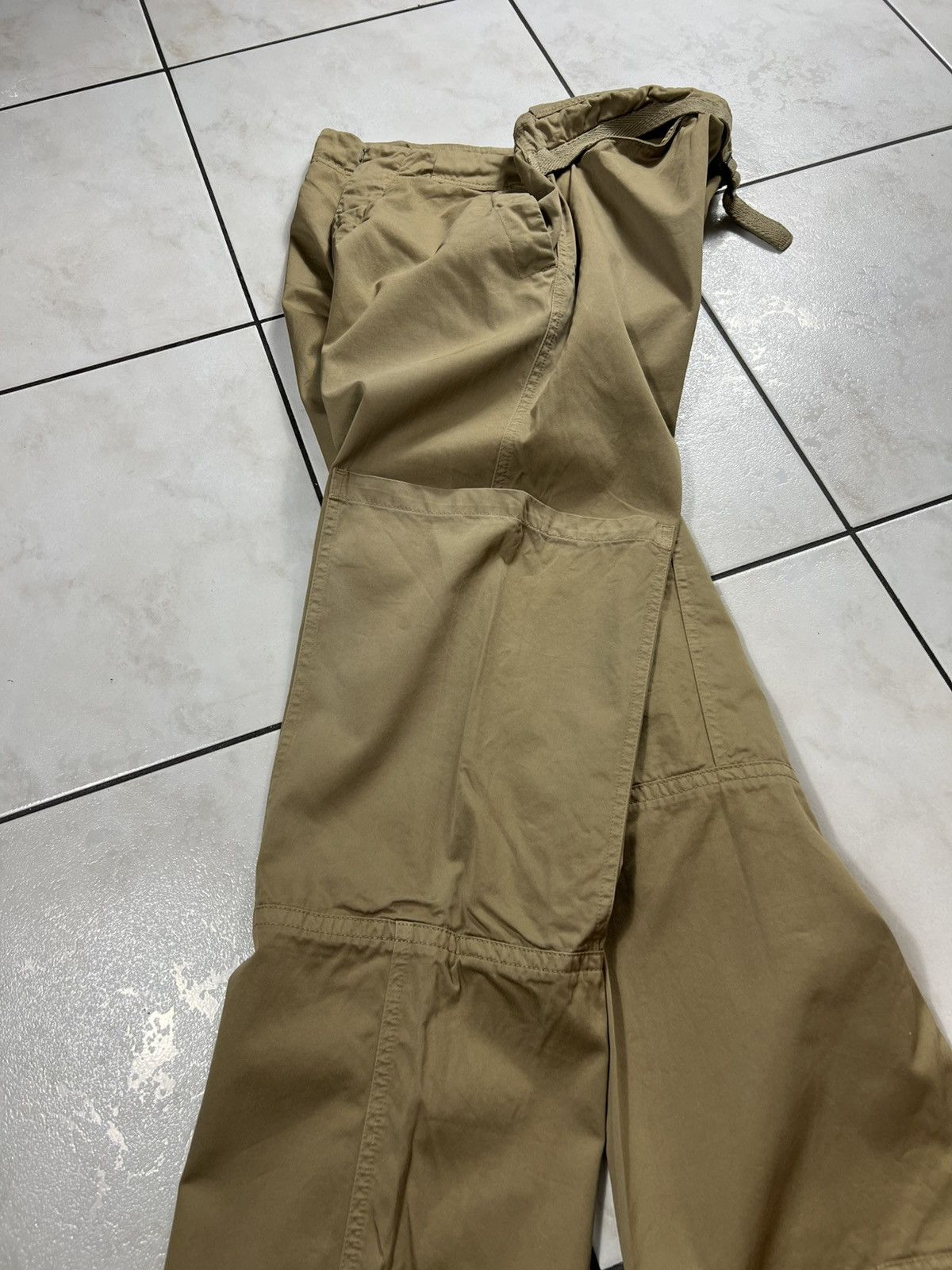 Emporio Armani Emporio armani big pockets cargo pants buckle back archive Size US 32 / EU 48 - 25 Thumbnail