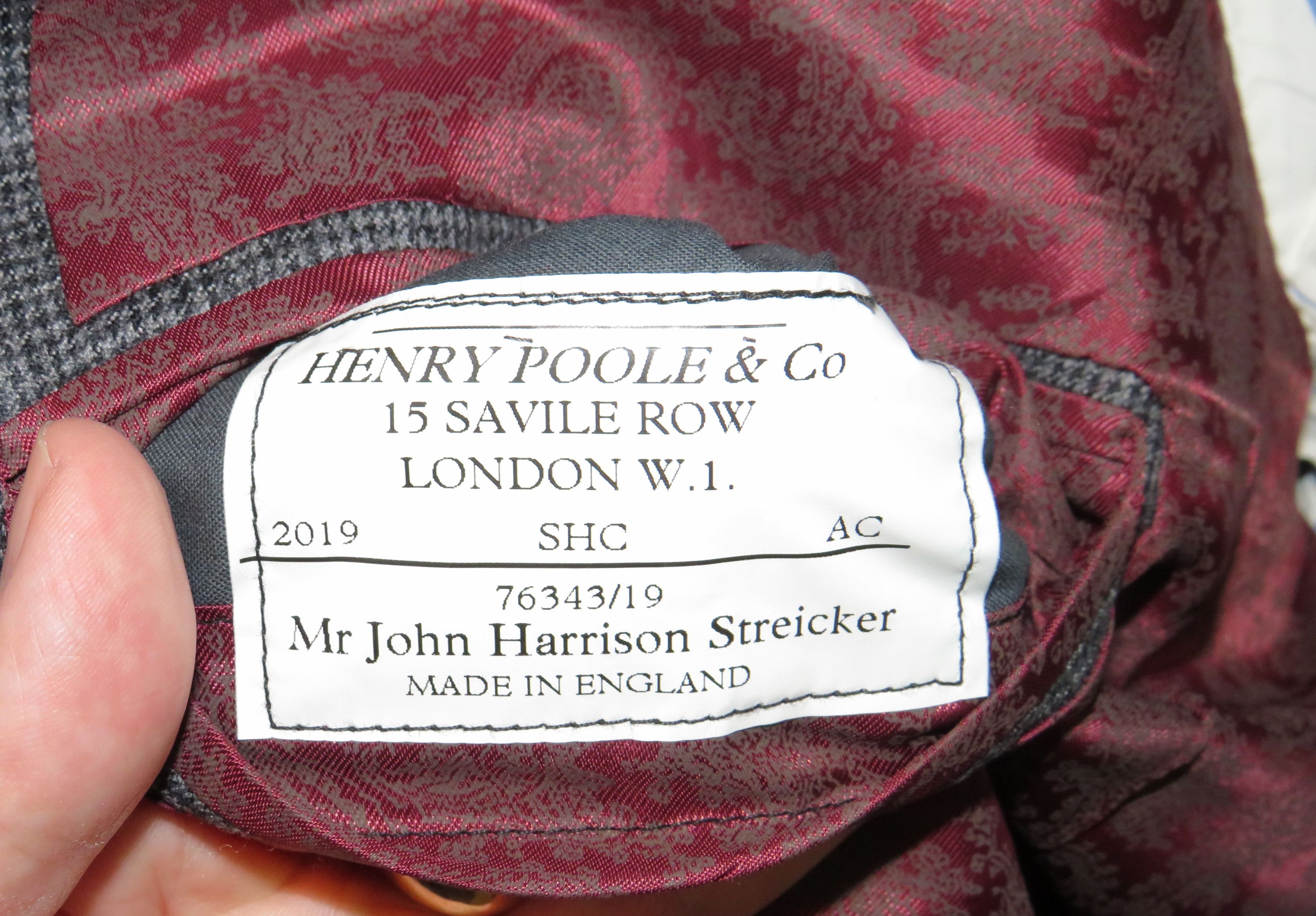 Henry Poole × Savile Row 2019 Gray Puppytooth Bespoke Portly Two Button Suit 48R Size 48R - 16 Thumbnail