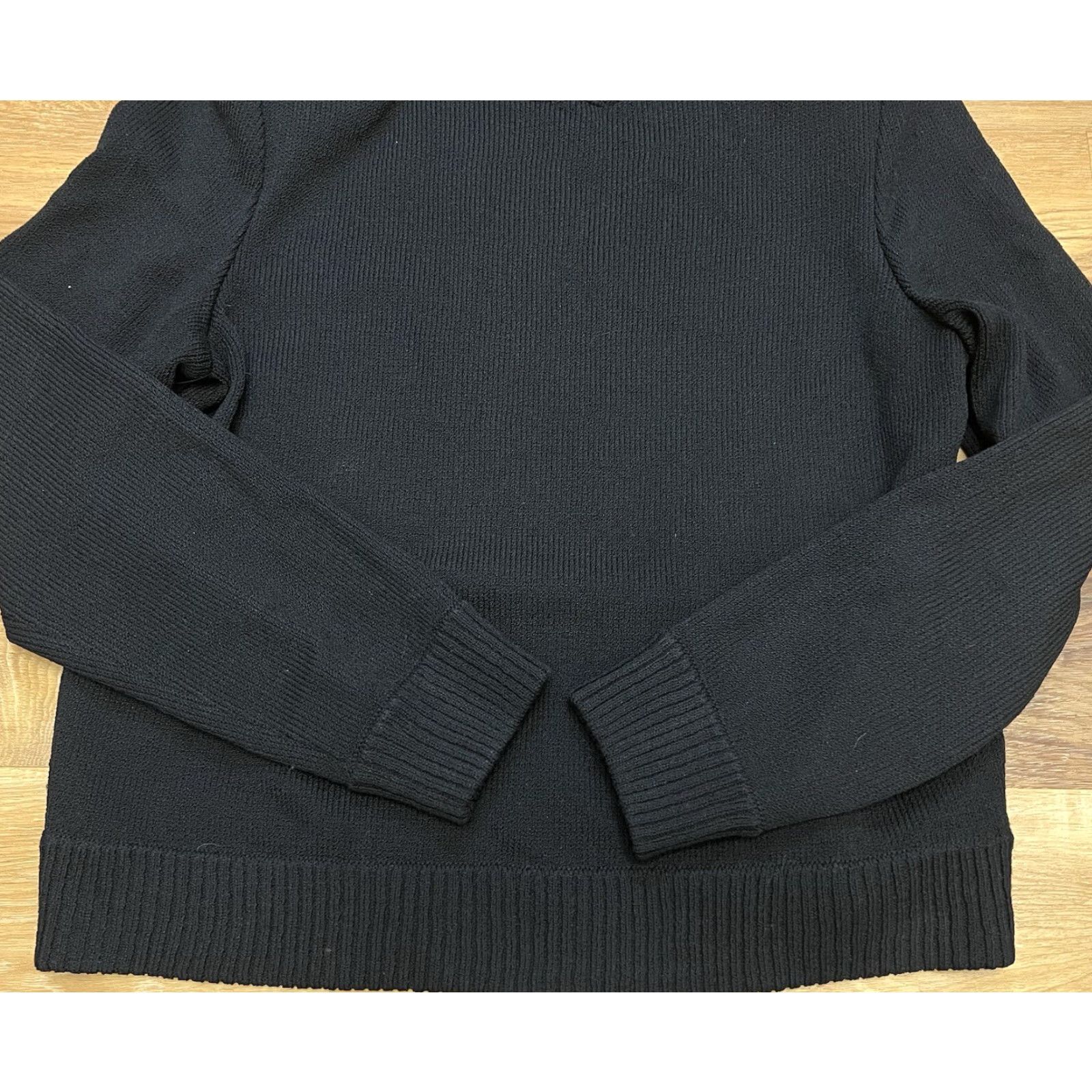 St. John St. John Santana Knit Long Sleeve Turtleneck Black 4 Button Accent Sweater Womens EUC Size S / US 4 / IT 40 - 4 Thumbnail