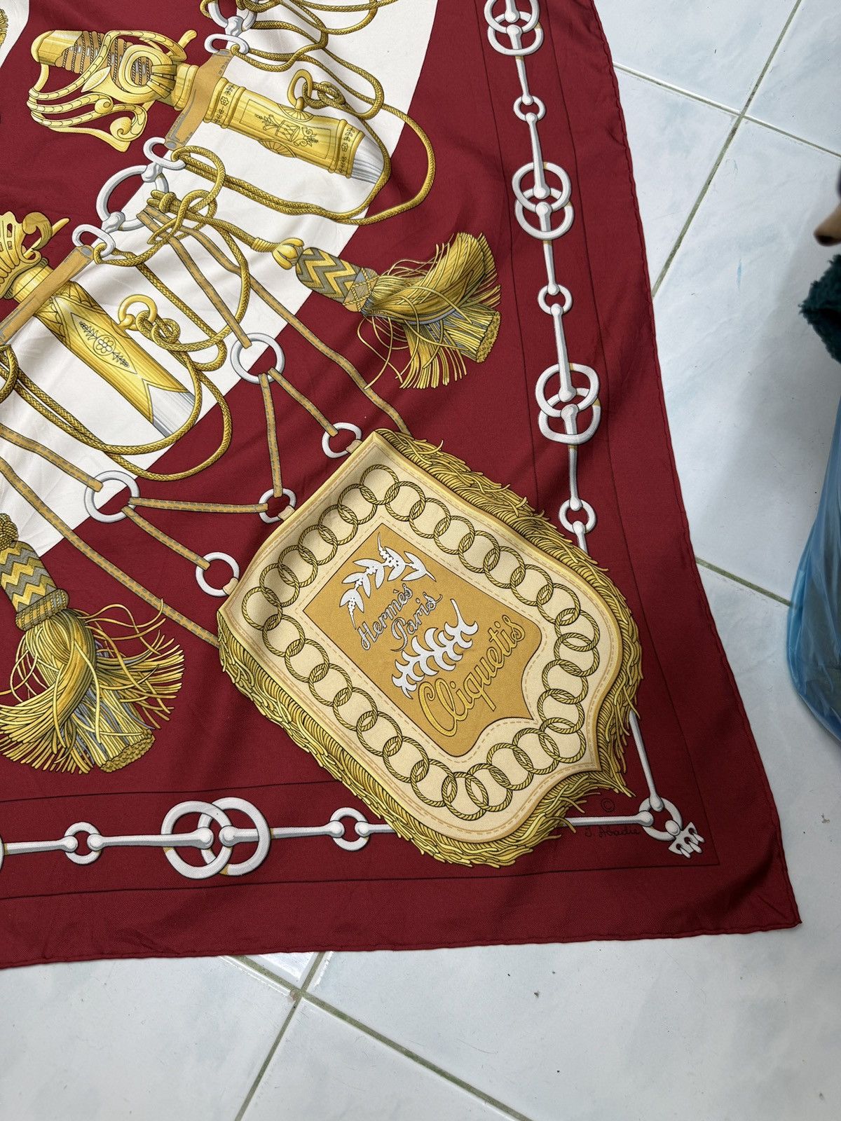 Hermes 🔥ARCHIVE VINTAGE HERMES CLIQUETIS SILK SCARF BY JULIE ABADIE Size ONE SIZE - 7 Thumbnail
