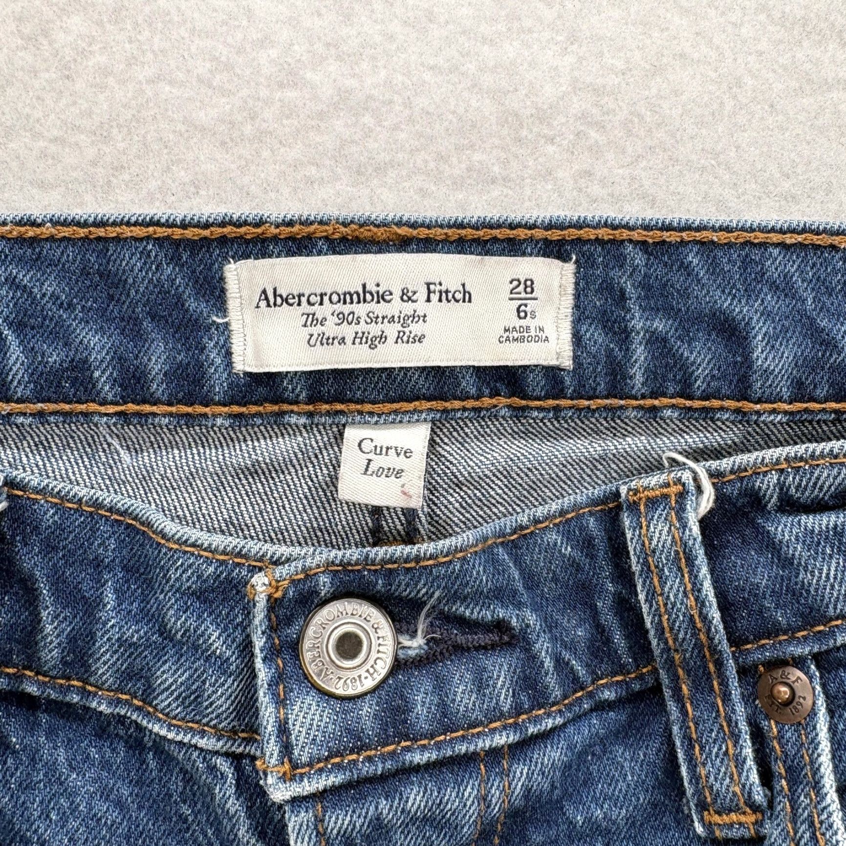 Abercrombie & Fitch Abercrombie & Fitch Jeans Womens 28/6S 90s Straight Ultra High Rise Curve Love Size 28" / US 6 / IT 42 - 4 Thumbnail