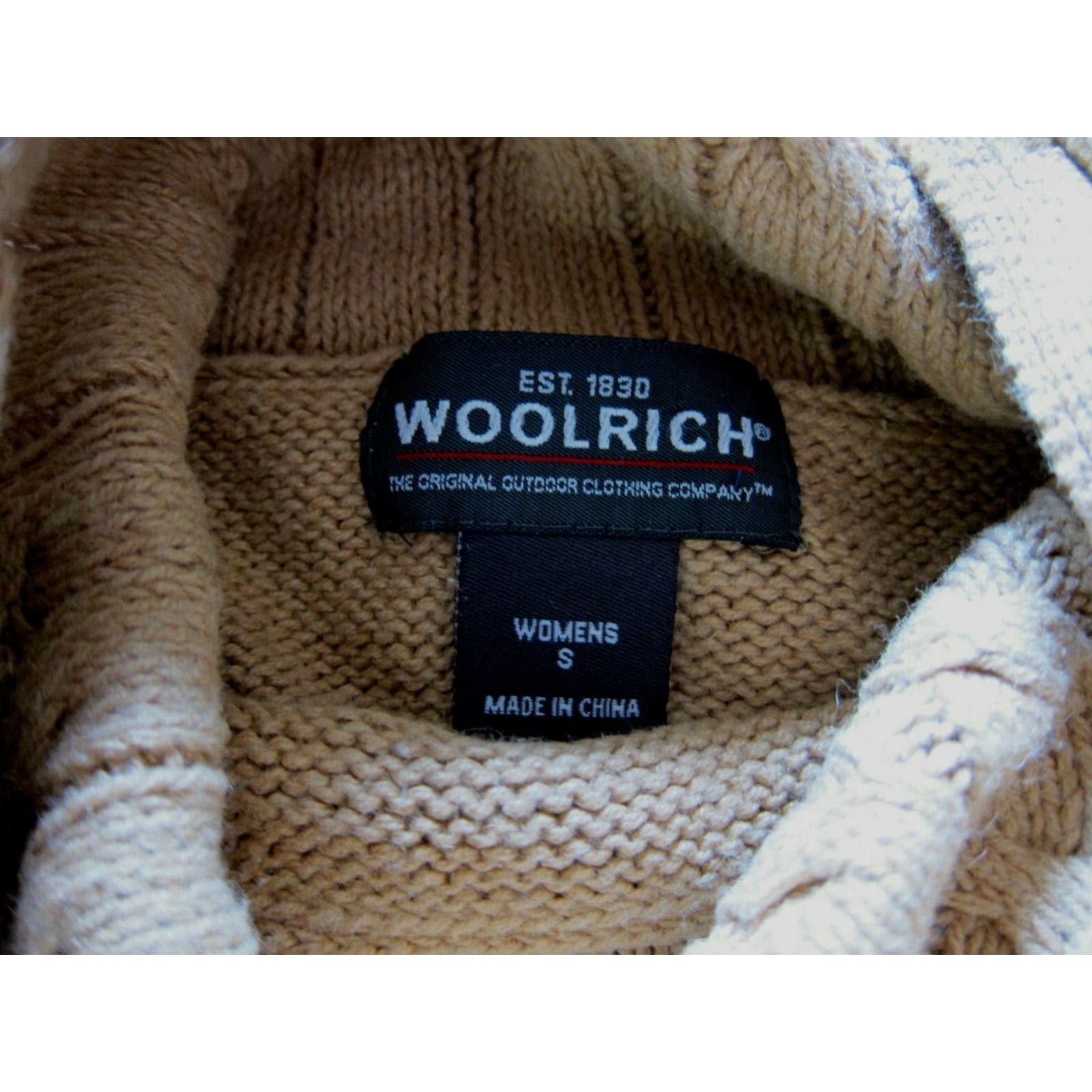 Vintage Woolrich Sweater Women Small Camel Turtle Neck Cable Knit Long Sleeve Pullover Size S / US 4 / IT 40 - 4 Thumbnail