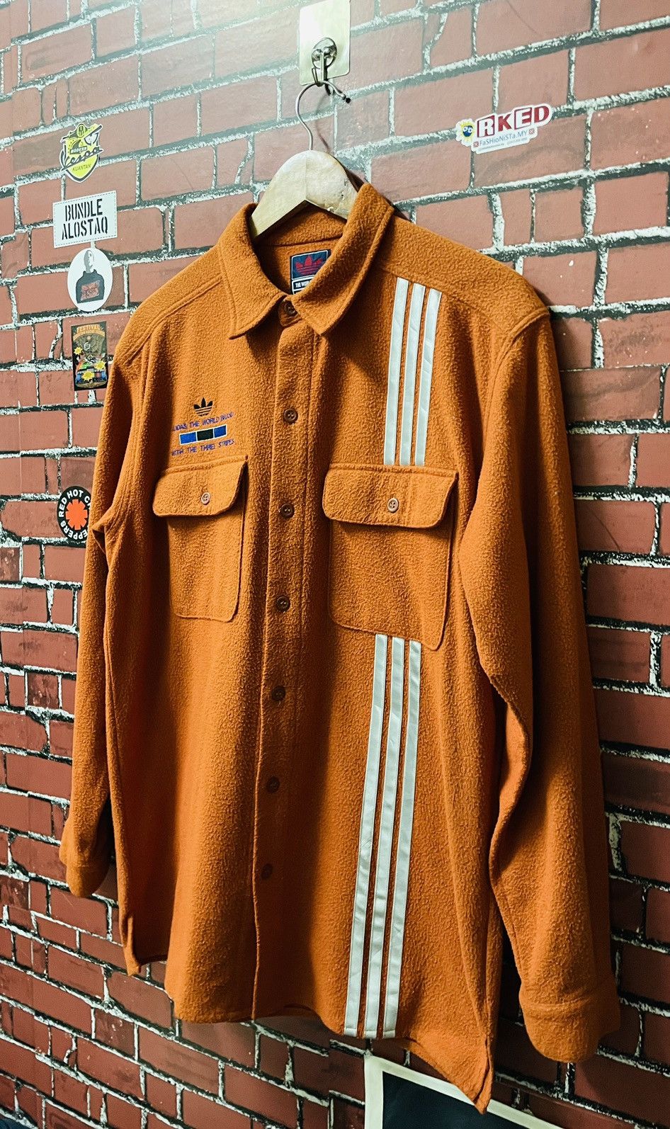 Adidas × Vintage ADIDAS JACKET velvet SHIRT THREE STRIPES Size US L / EU 52-54 / 3 - 2 Thumbnail