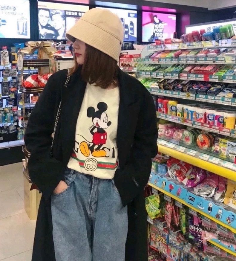 Gucci Gucci Mickey Mouse graffiti double G belt letter logo shor Size US S / EU 44-46 / 1 - 6 Thumbnail
