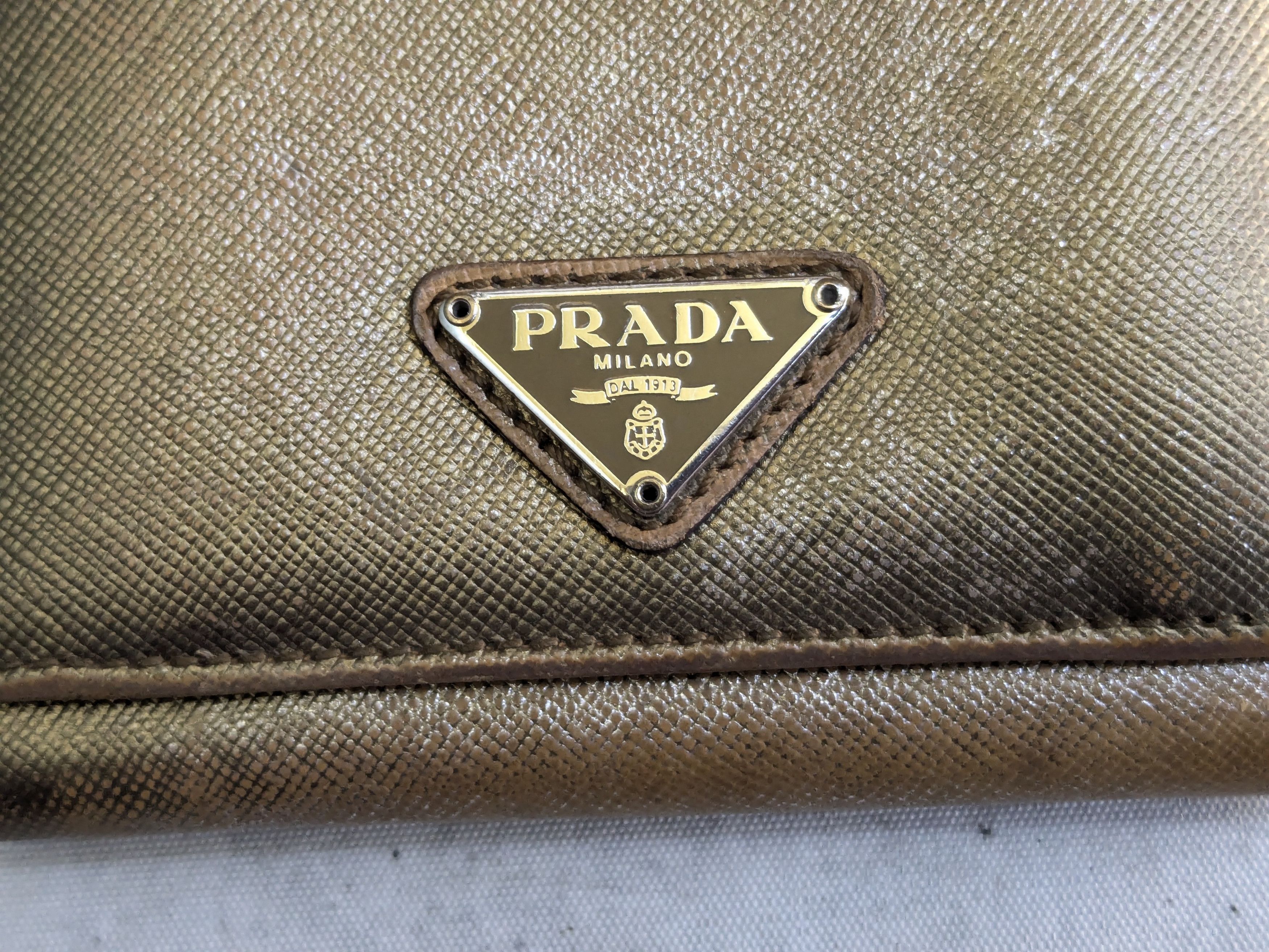 Prada Prada Wallet Gold Leather Trifold Cardholder Y2K Size ONE SIZE - 7 Thumbnail
