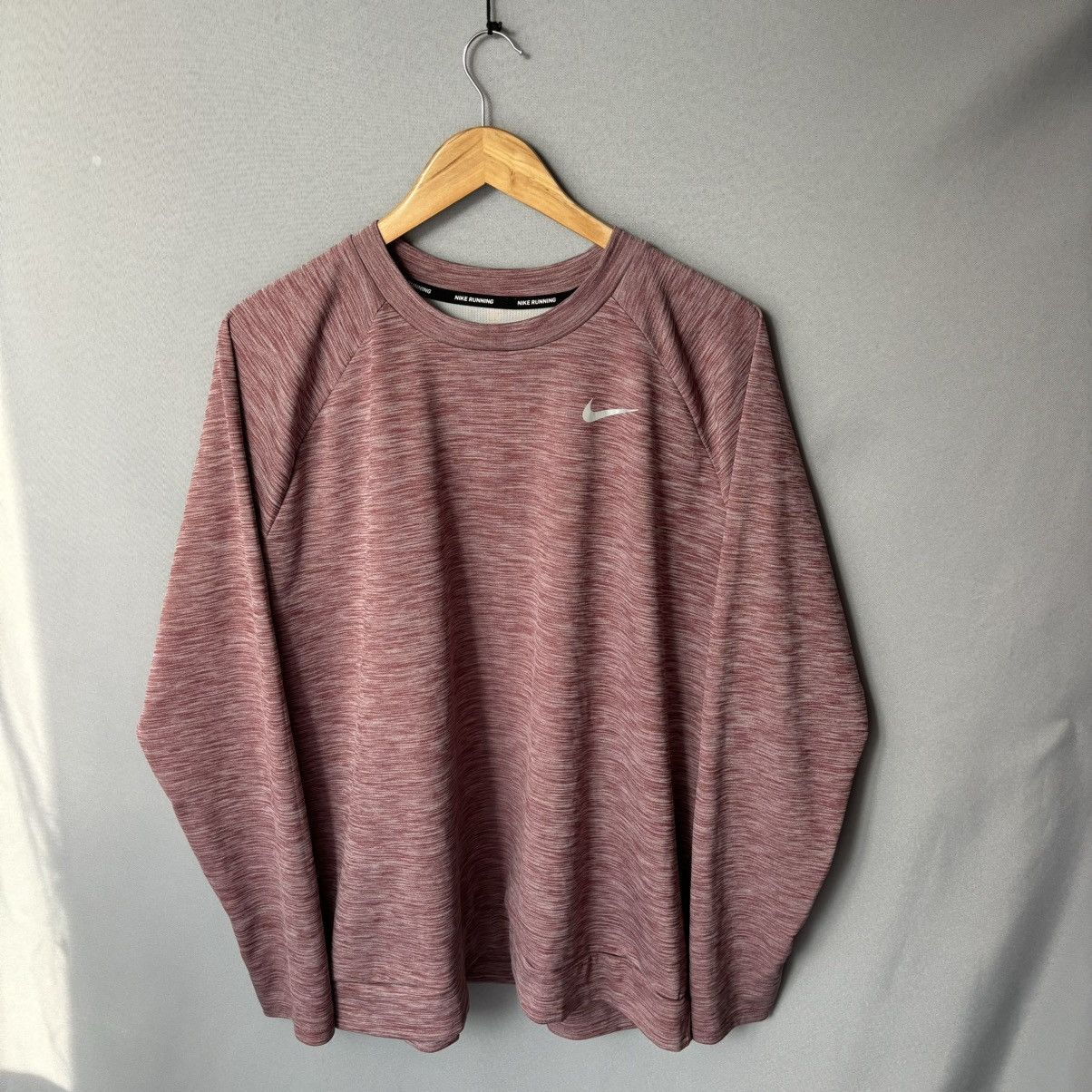 Nike Nike running sweatshirt sport xl Size US XL / EU 56 / 4 - 1 Thumbnail