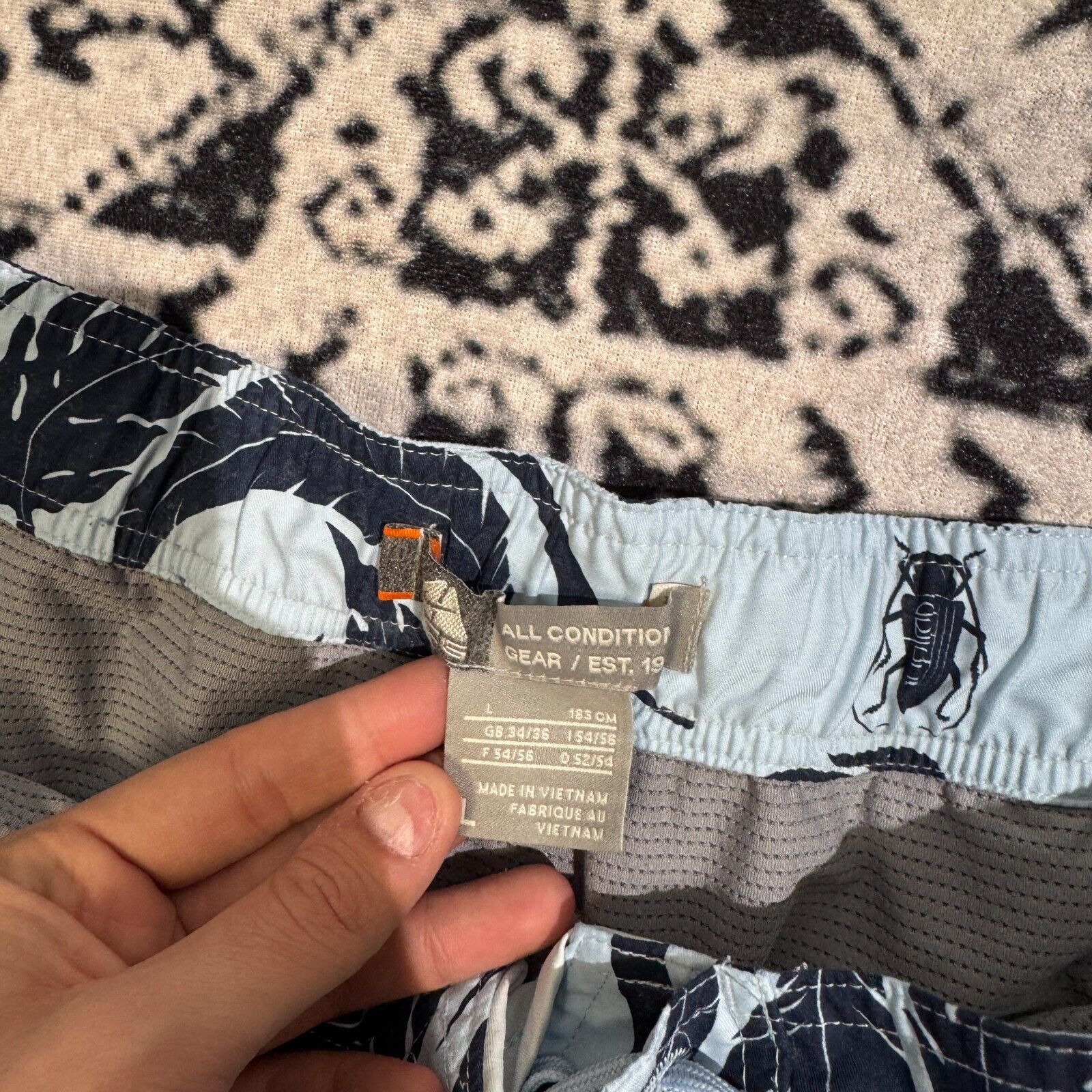 Nike ACG × Vintage Vintage Nike ACG Blue Polyester Shorts Size L Hiking Size US 35 - 6 Thumbnail