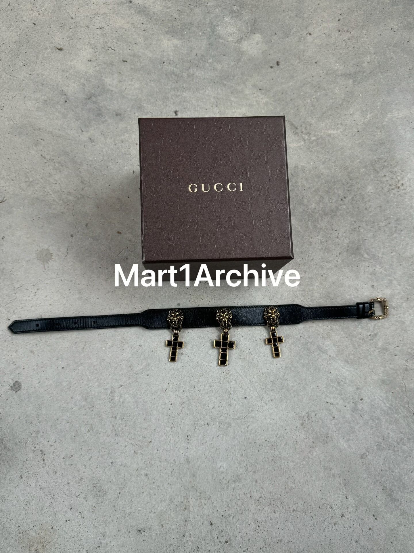 Gucci 19 Resort Lion Cross Leather Choker