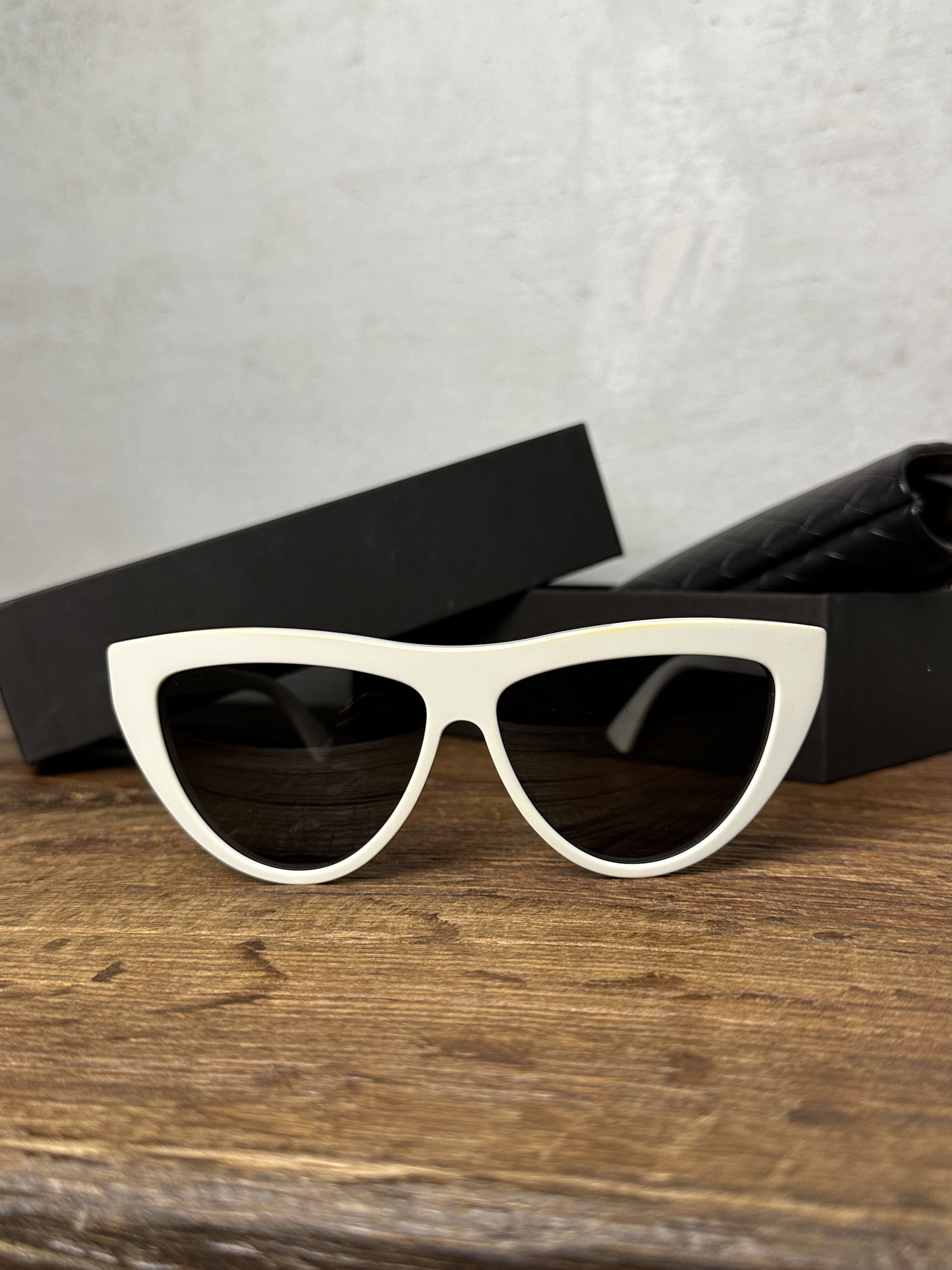 Bottega Veneta Bottega Veneta New Classic White Sunglasses Size ONE SIZE - 11 Thumbnail